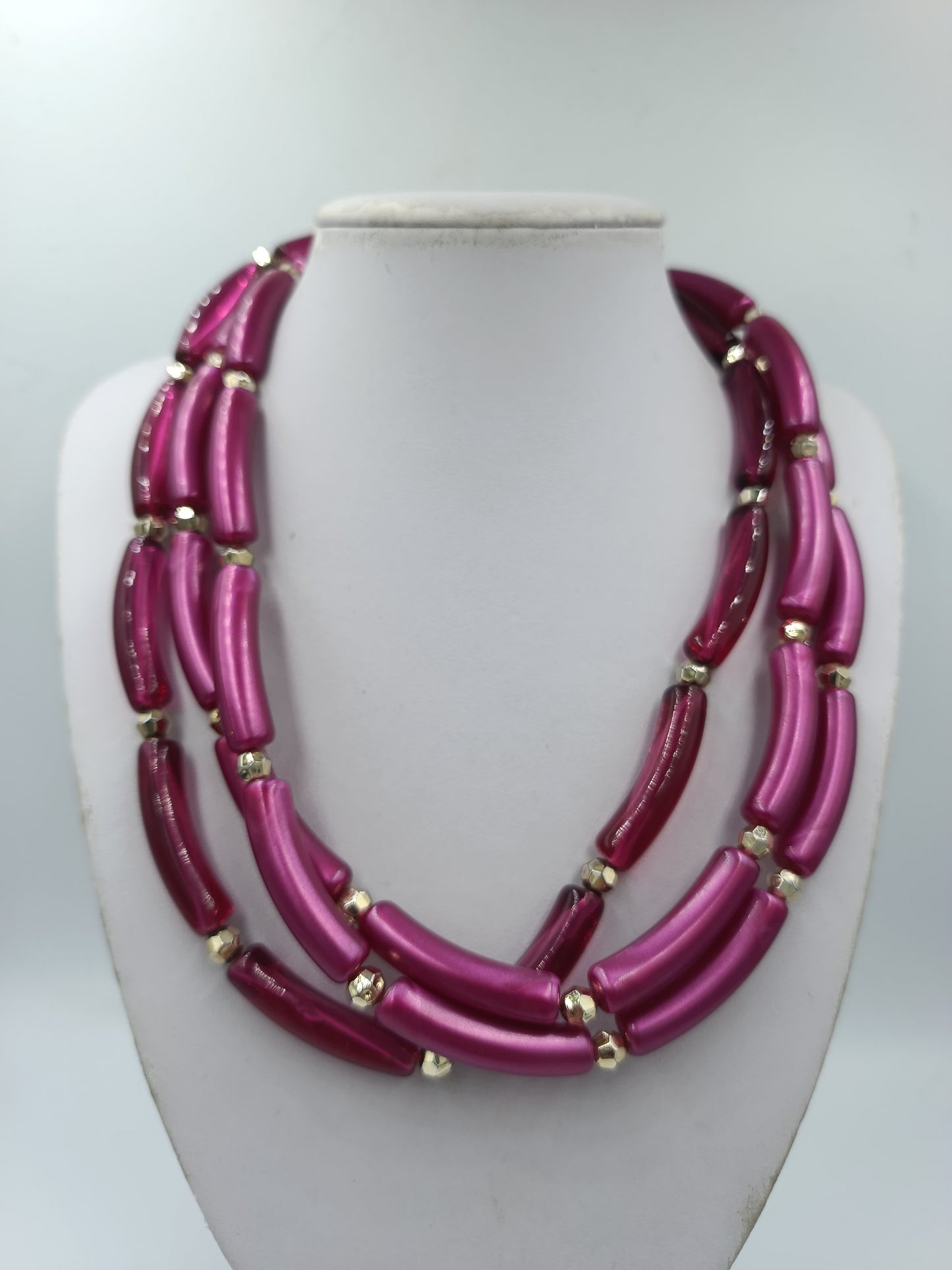 Auffällige Mehrreihige Statement Kette Pink – 53 cm