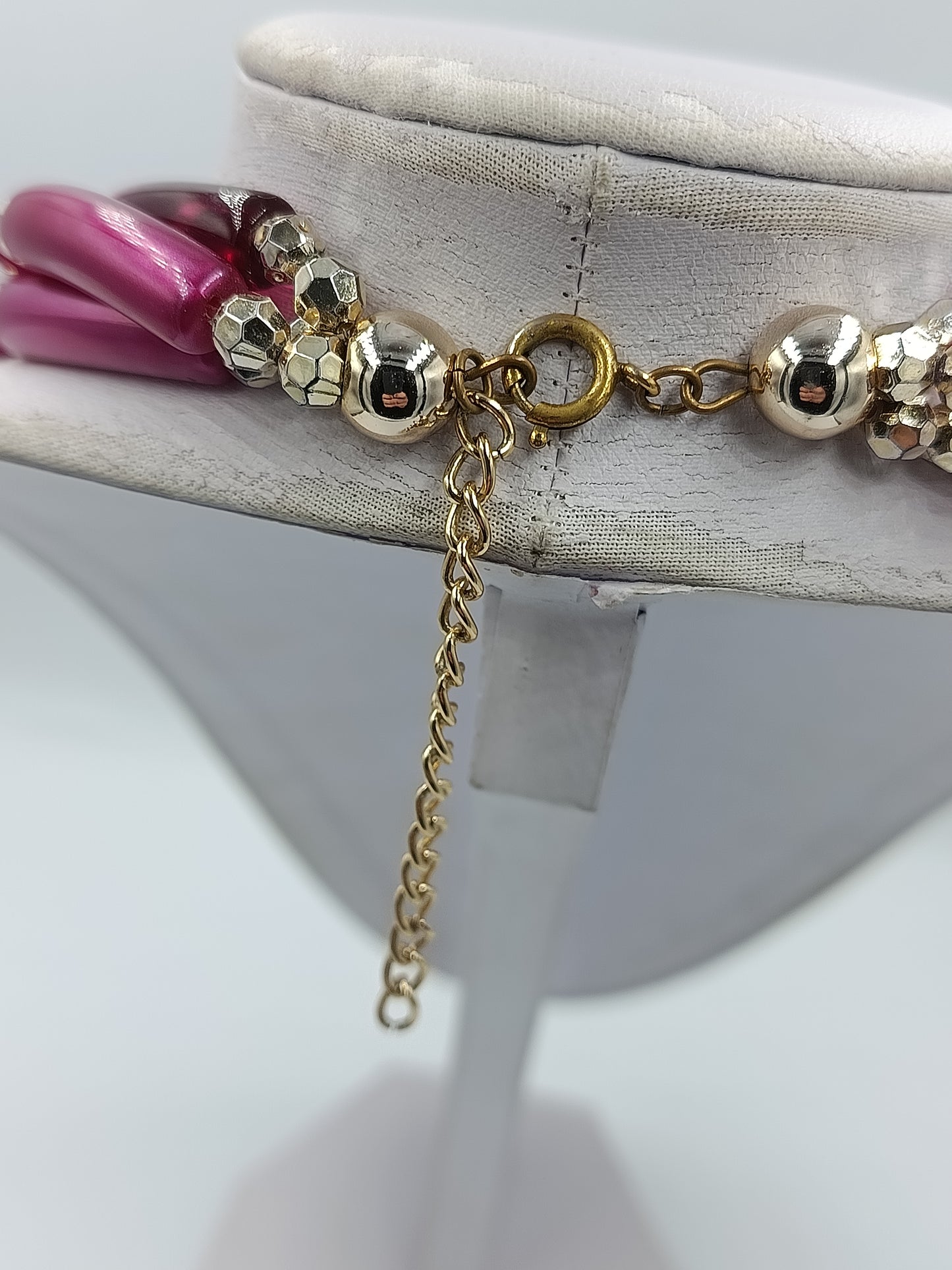 Auffällige Mehrreihige Statement Kette Pink – 53 cm