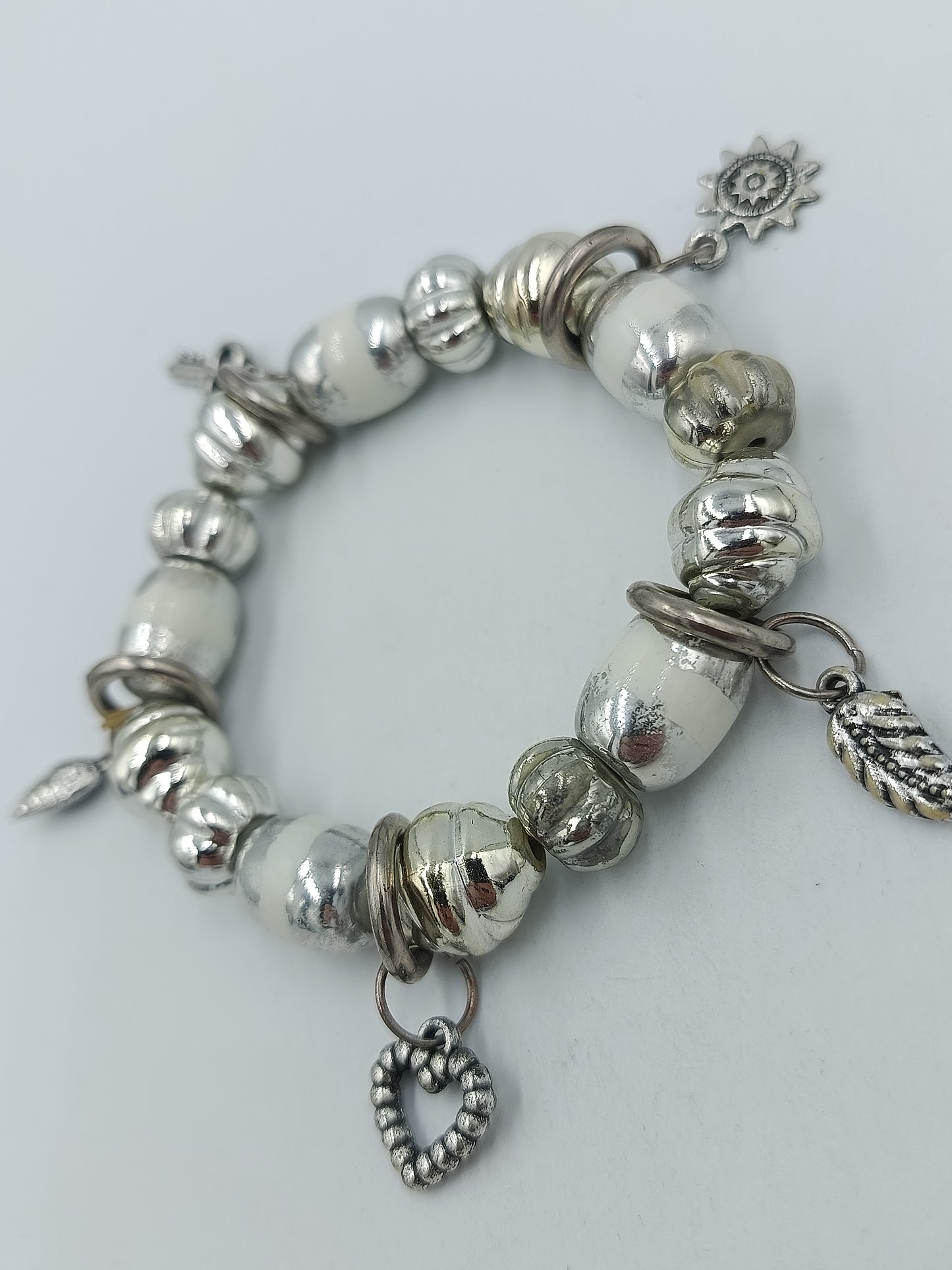 Charm Armband Silberfarben mit Anhängern – Herz, Schlüssel Sonne
