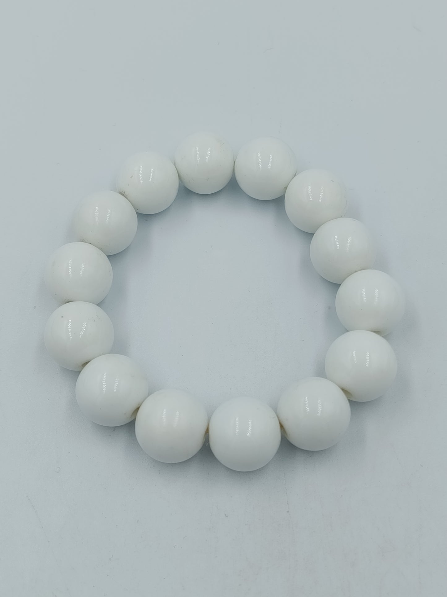 Perlenarmband Weiß – große Kugelperlen – elastisch