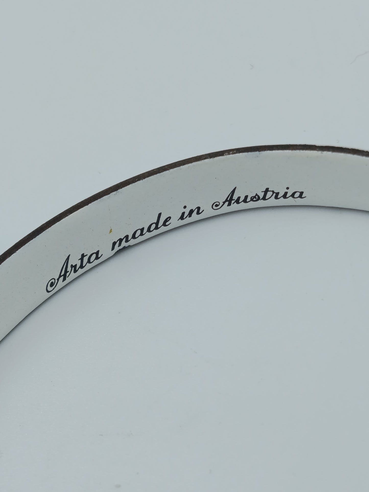 Vintage Armreif Emaille Weiß/Blau – „Arta made in Austria“