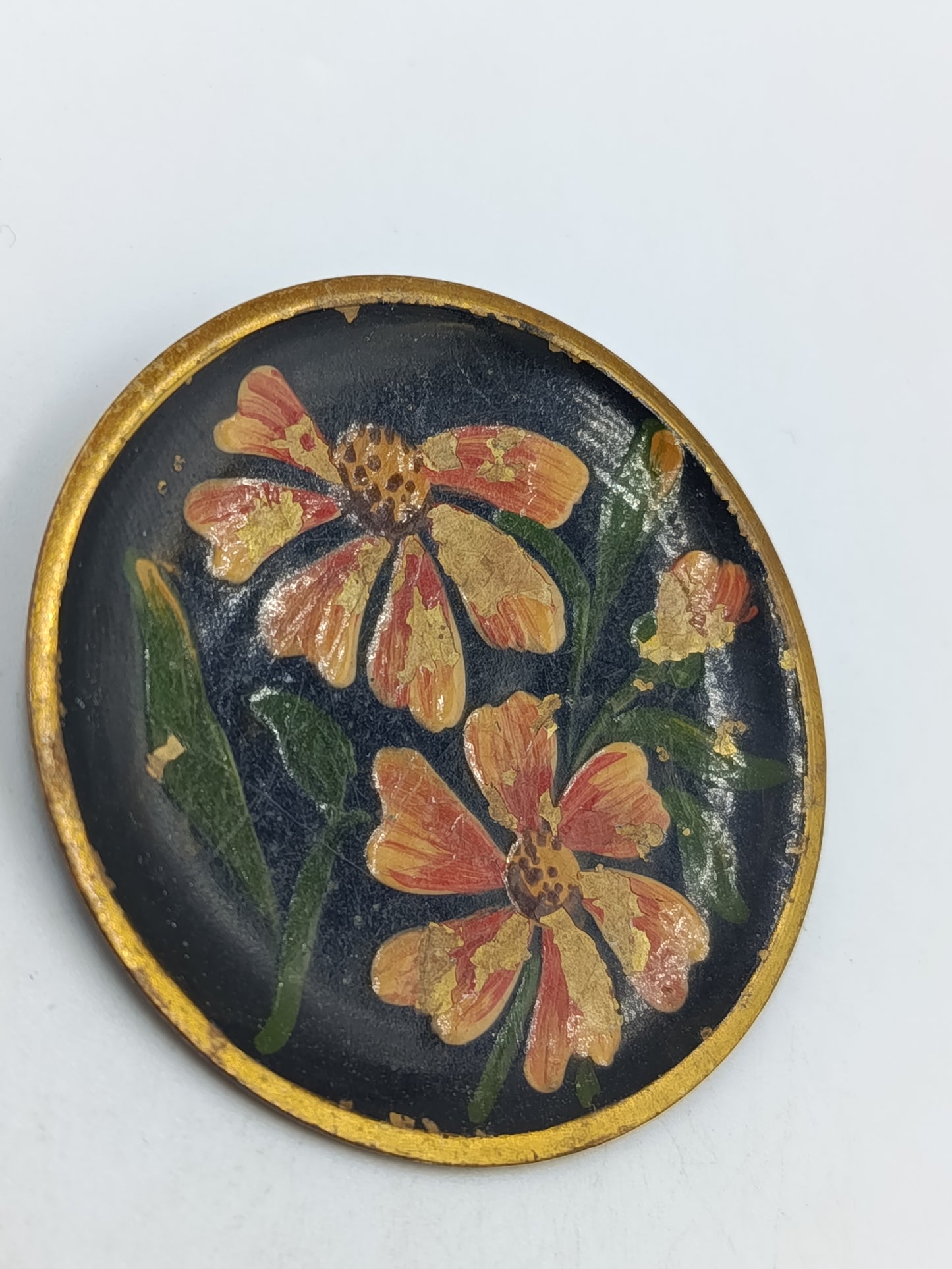Vintage Brosche / Anstecknadel mit Blumenmotiv – handbemalt
