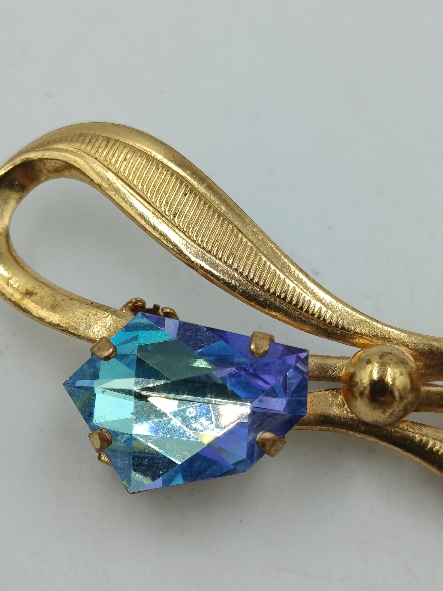 Vintage Brosche Schleifen-Design – goldfarben mit Kristallen