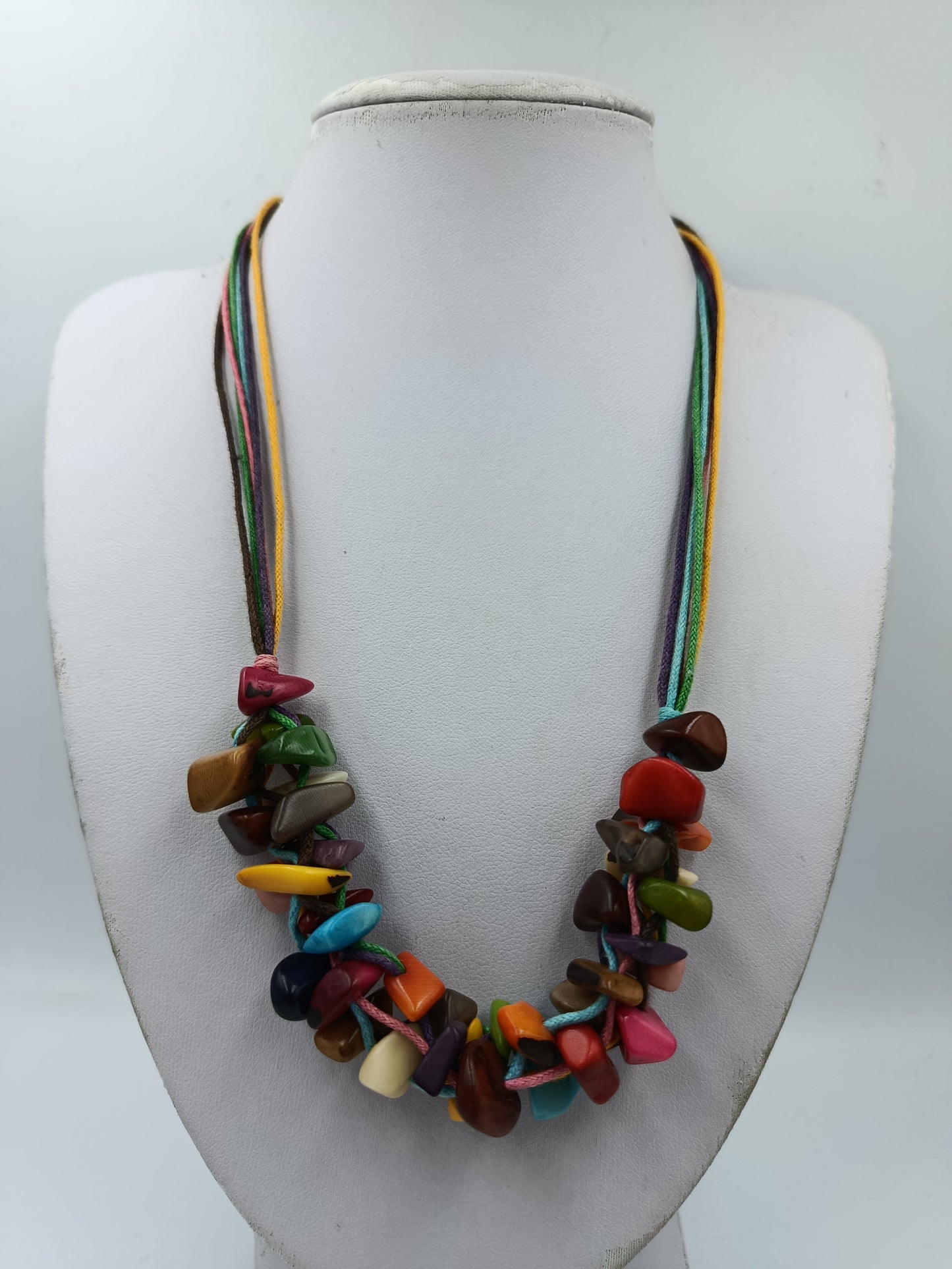 Bunte Vintage Designer Halskette Mit Farbigen Schmuckelementen