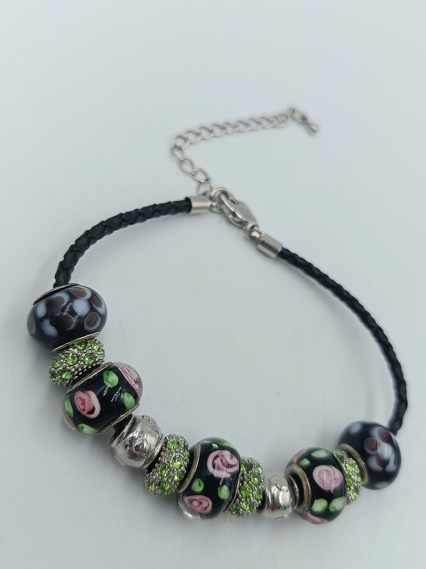 Vintage Charm Armband Leder Glasperlen Rosen Strass