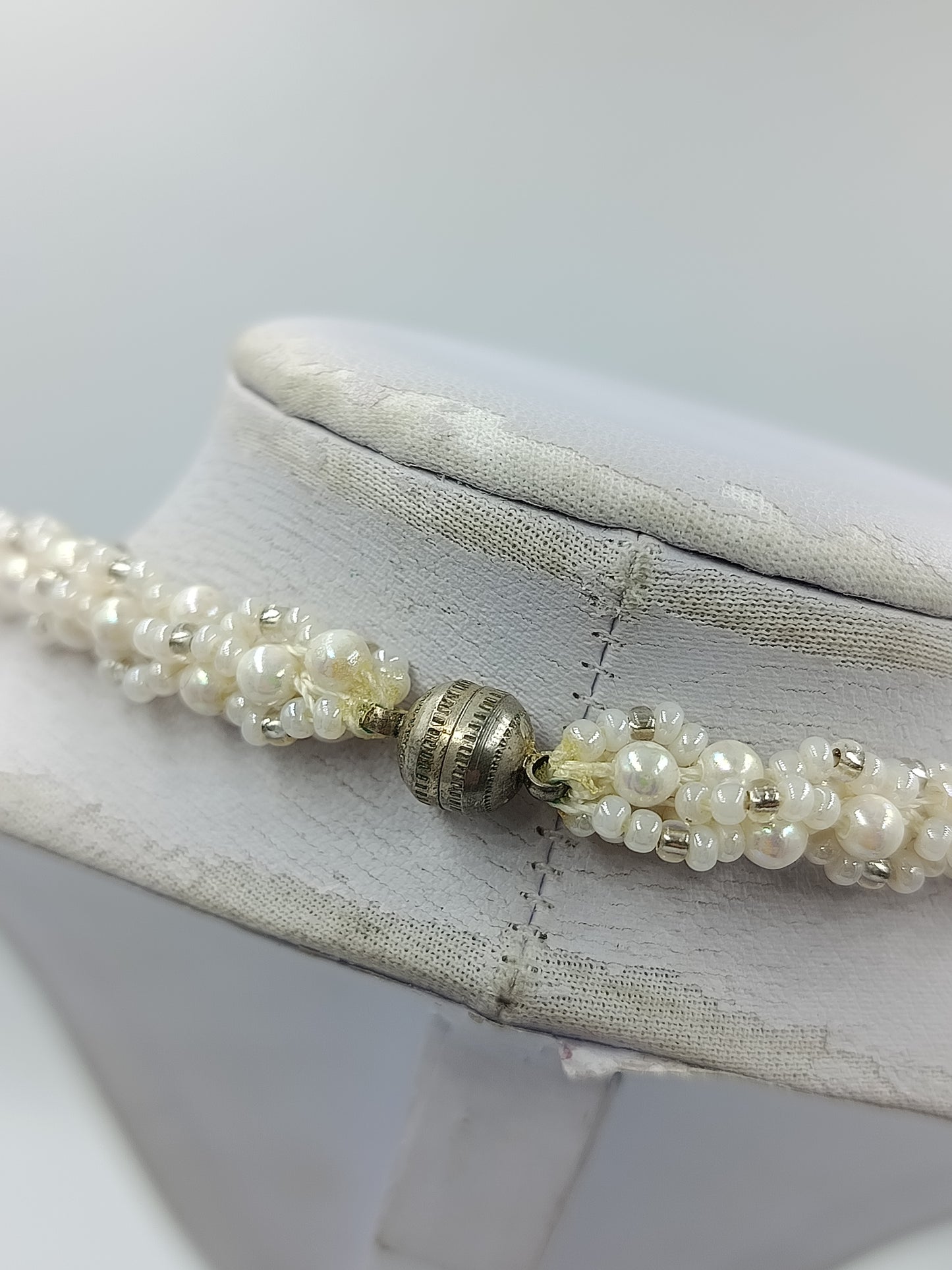 Vintage Perlenkette Weiß Silberfarbig Elegante Halskette