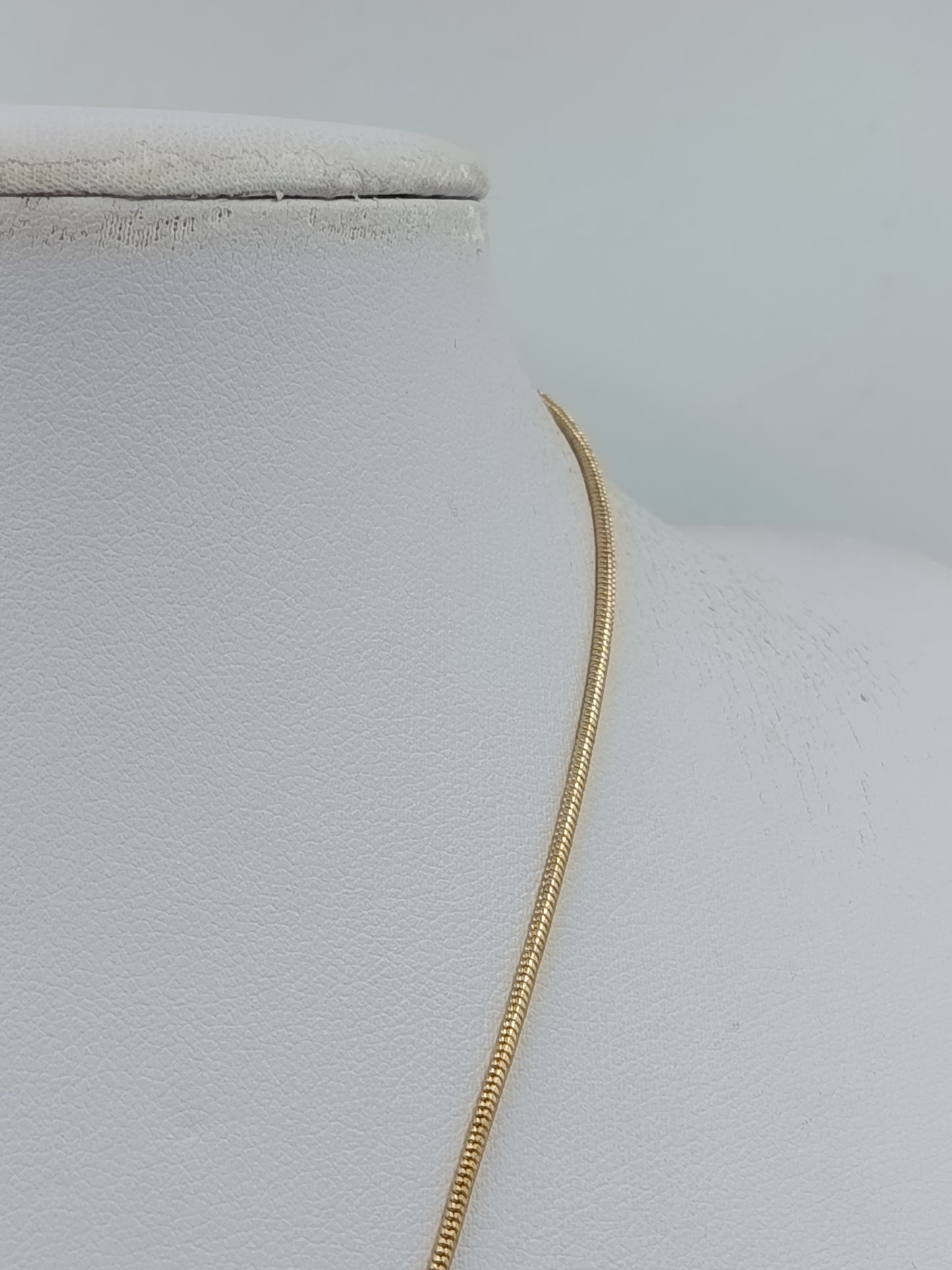 Statement Halskette Goldfarben Geometrisches Design
