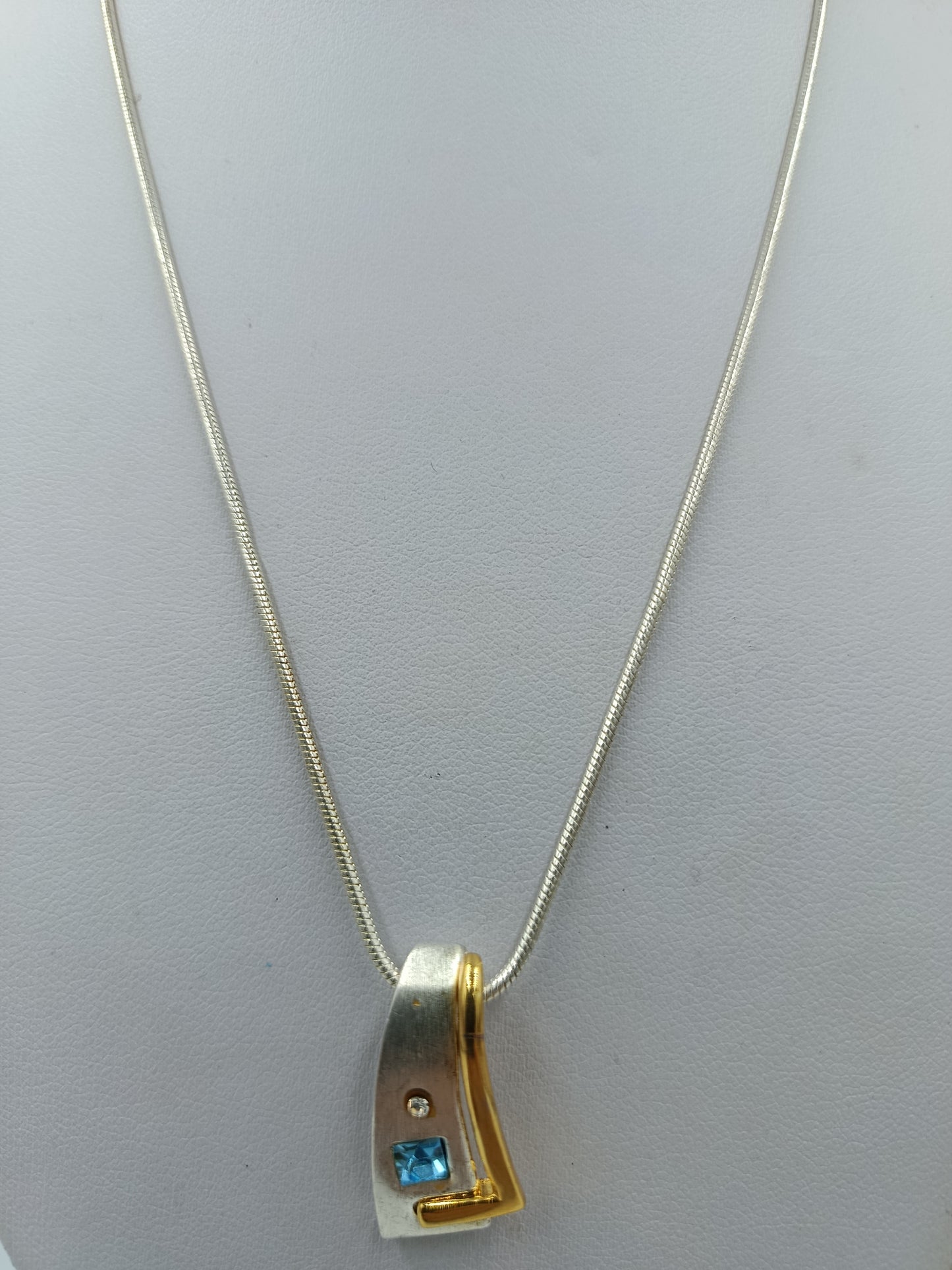 Vintage Design Halskette Silber Goldfarbe Kristall