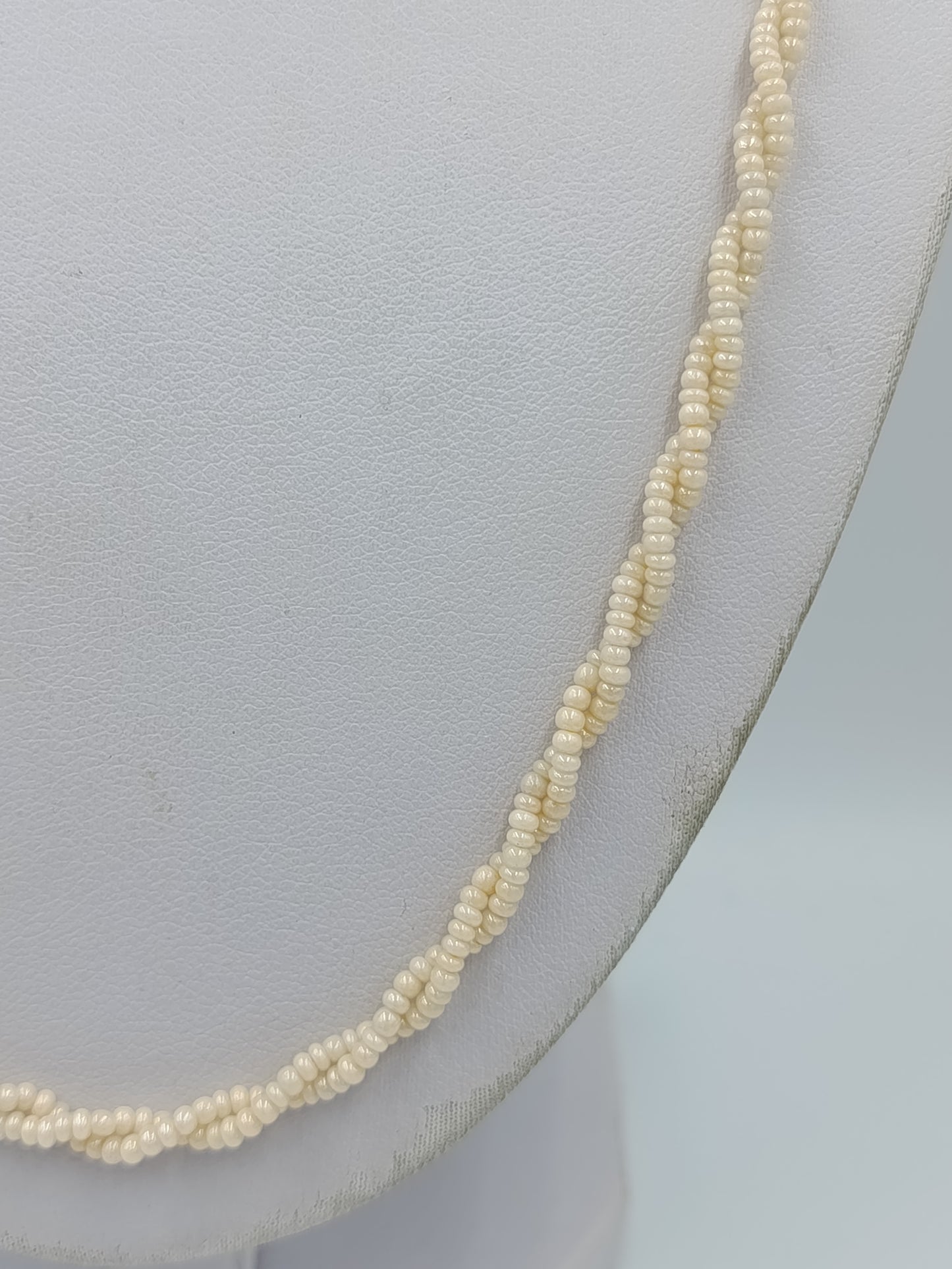 Vintage Perlenkette Gedrehte Zierperlen Creme Elegant