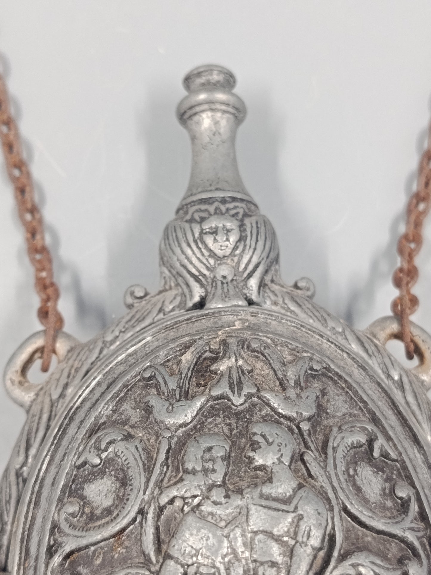 Antike Zinn Orientierungs Flasche – Relief Römisch