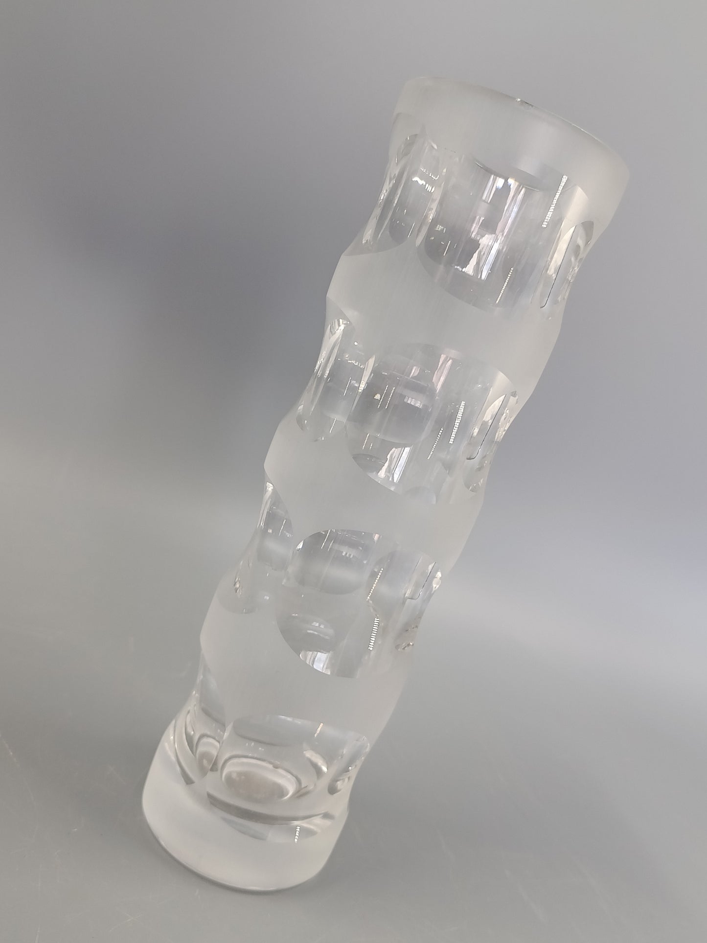 Moderne Kristallglas Vase – Geometrisches Linsendesign