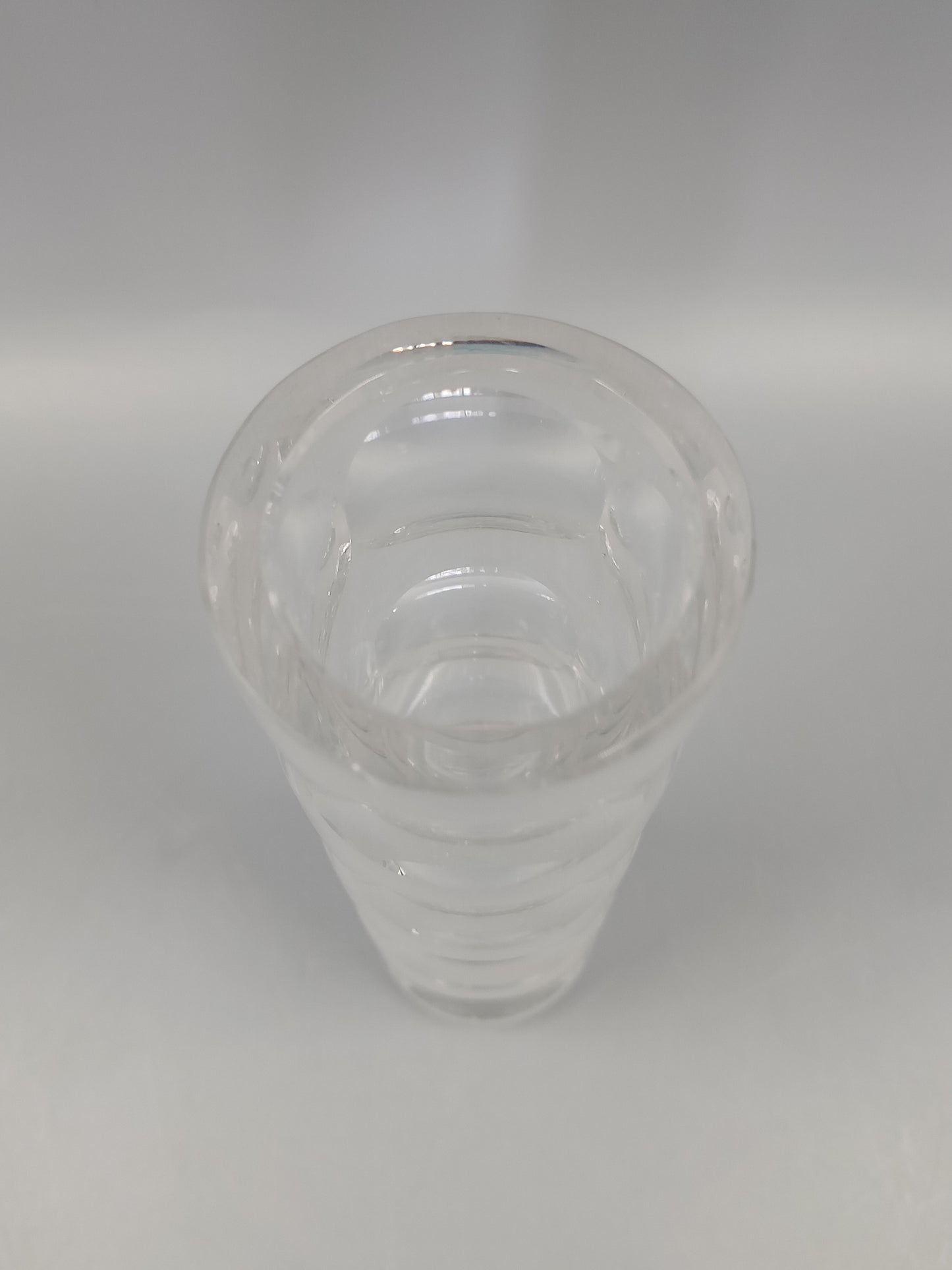 Moderne Kristallglas Vase – Geometrisches Linsendesign