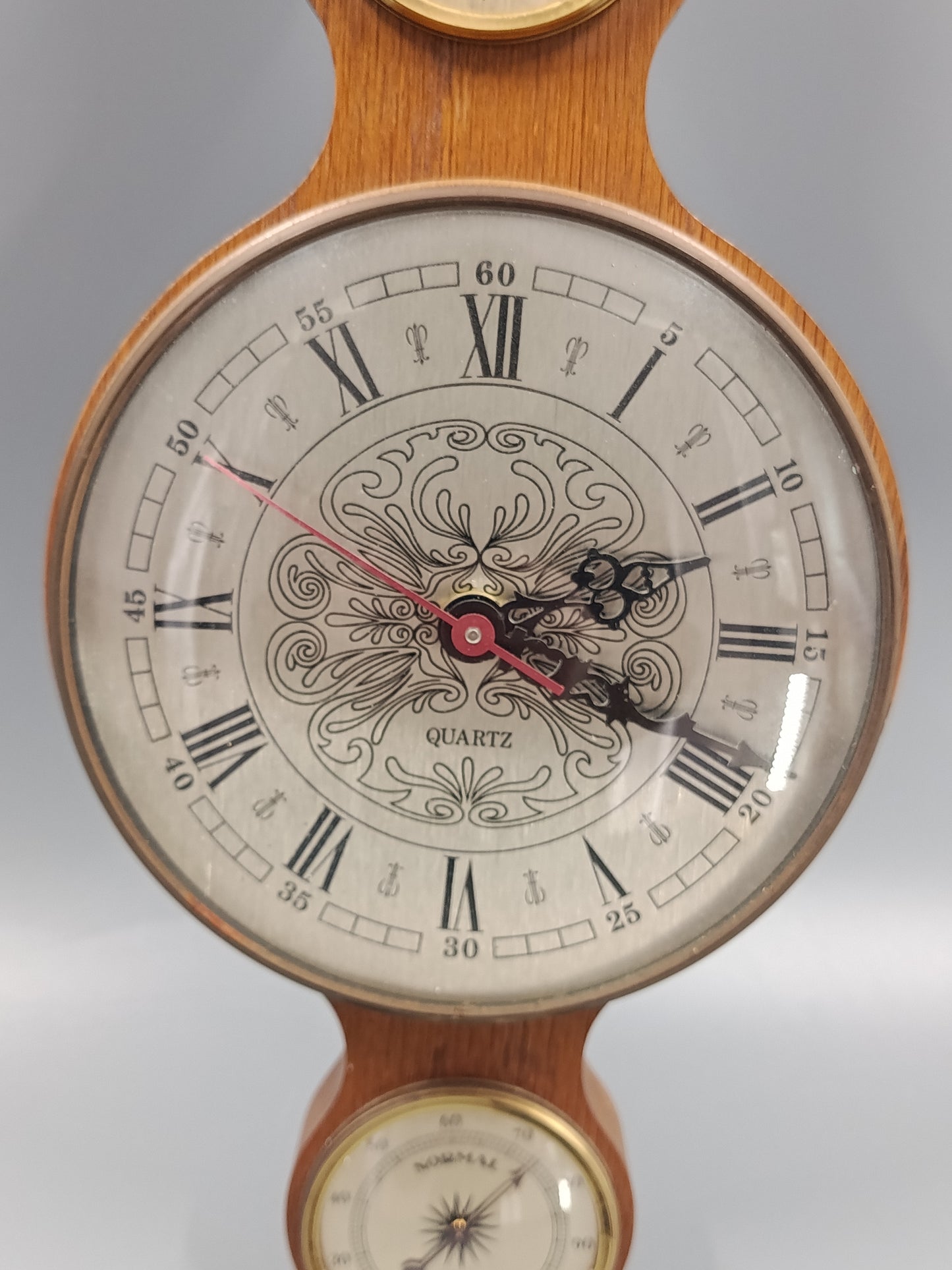 Rustikale Wand Uhr aus Holz – Vintage Barometer