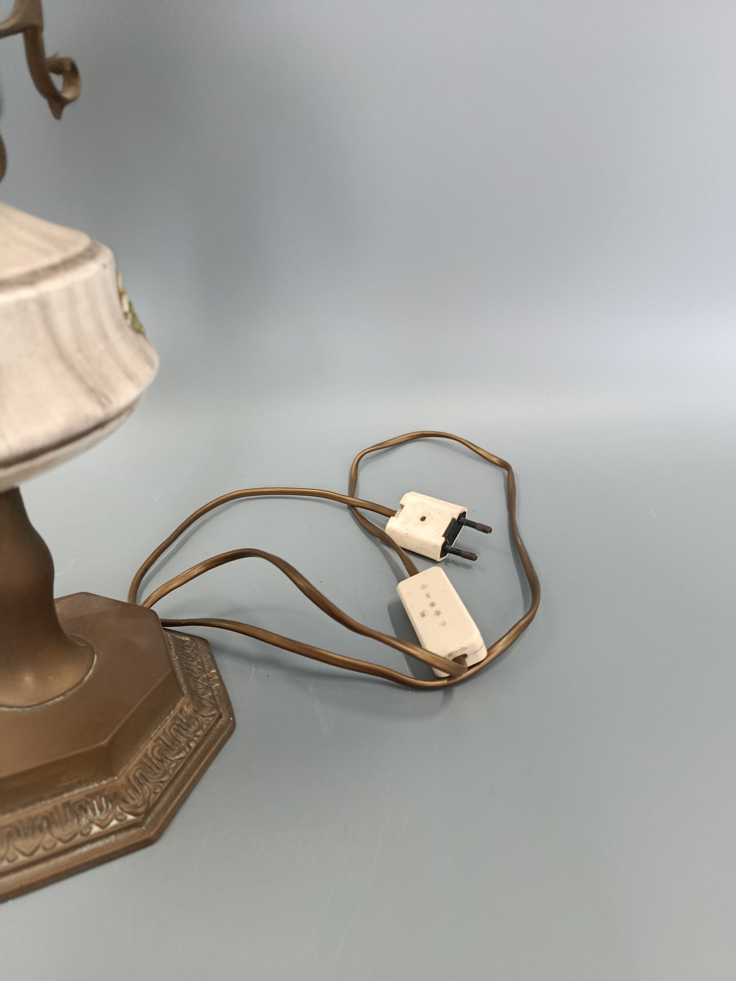 Vintage Tisch Leuchte mit Keramikfuß – Rustikale Nachttischlampe