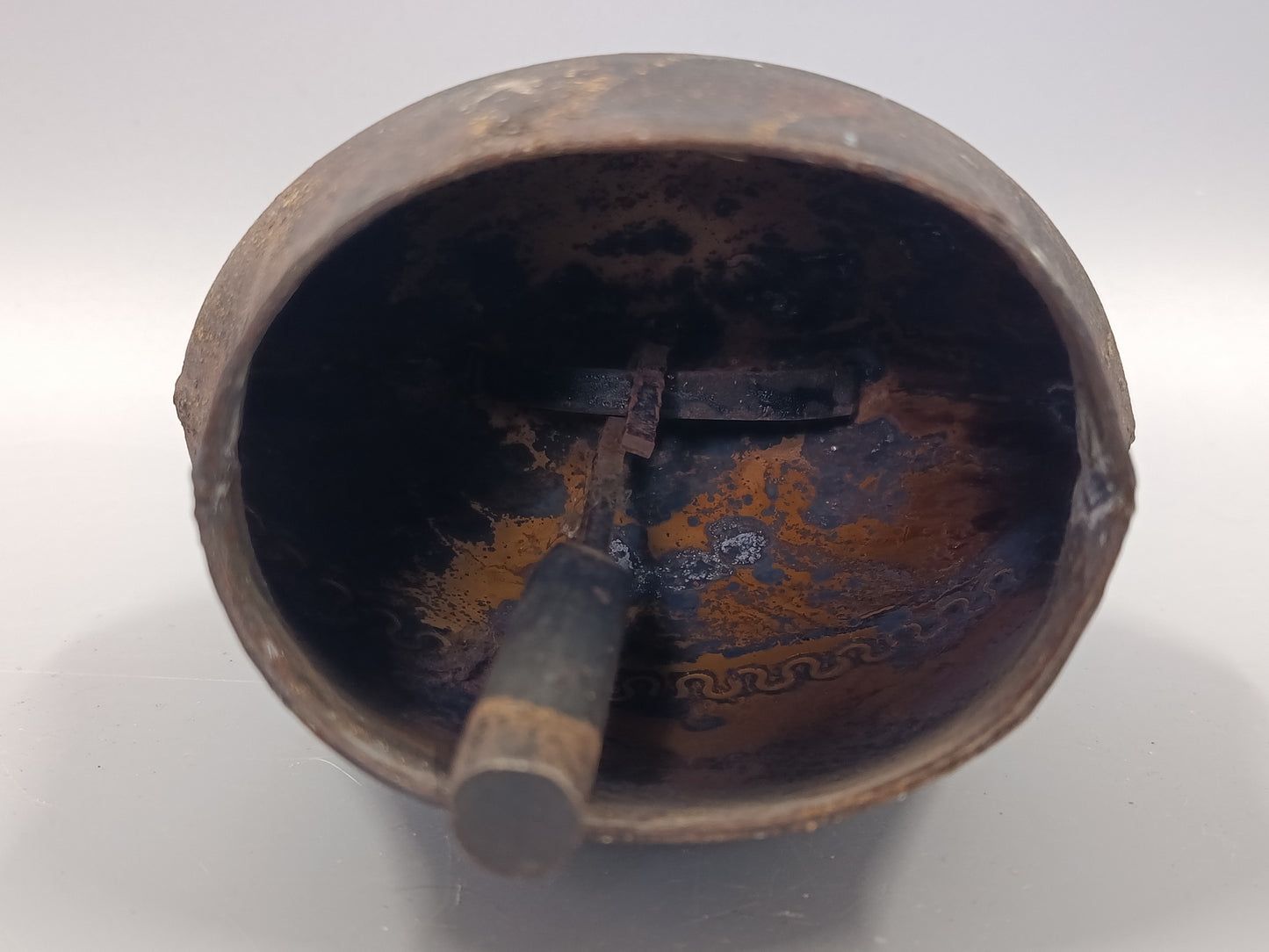 Rustikale Vintage Kuhglocke – Antike Weideglocke aus Eisen