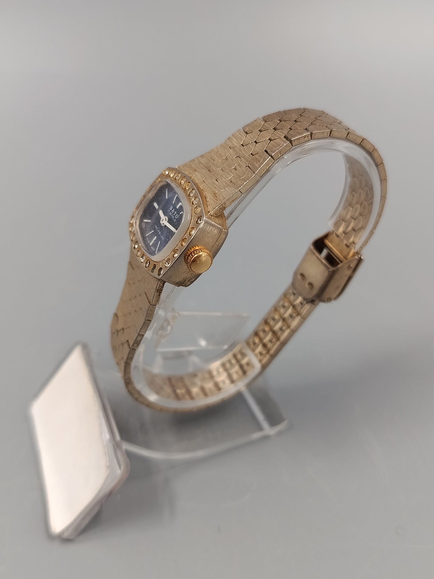 Edle Sato Damen Uhr Vintage mit blauem Zifferblatt