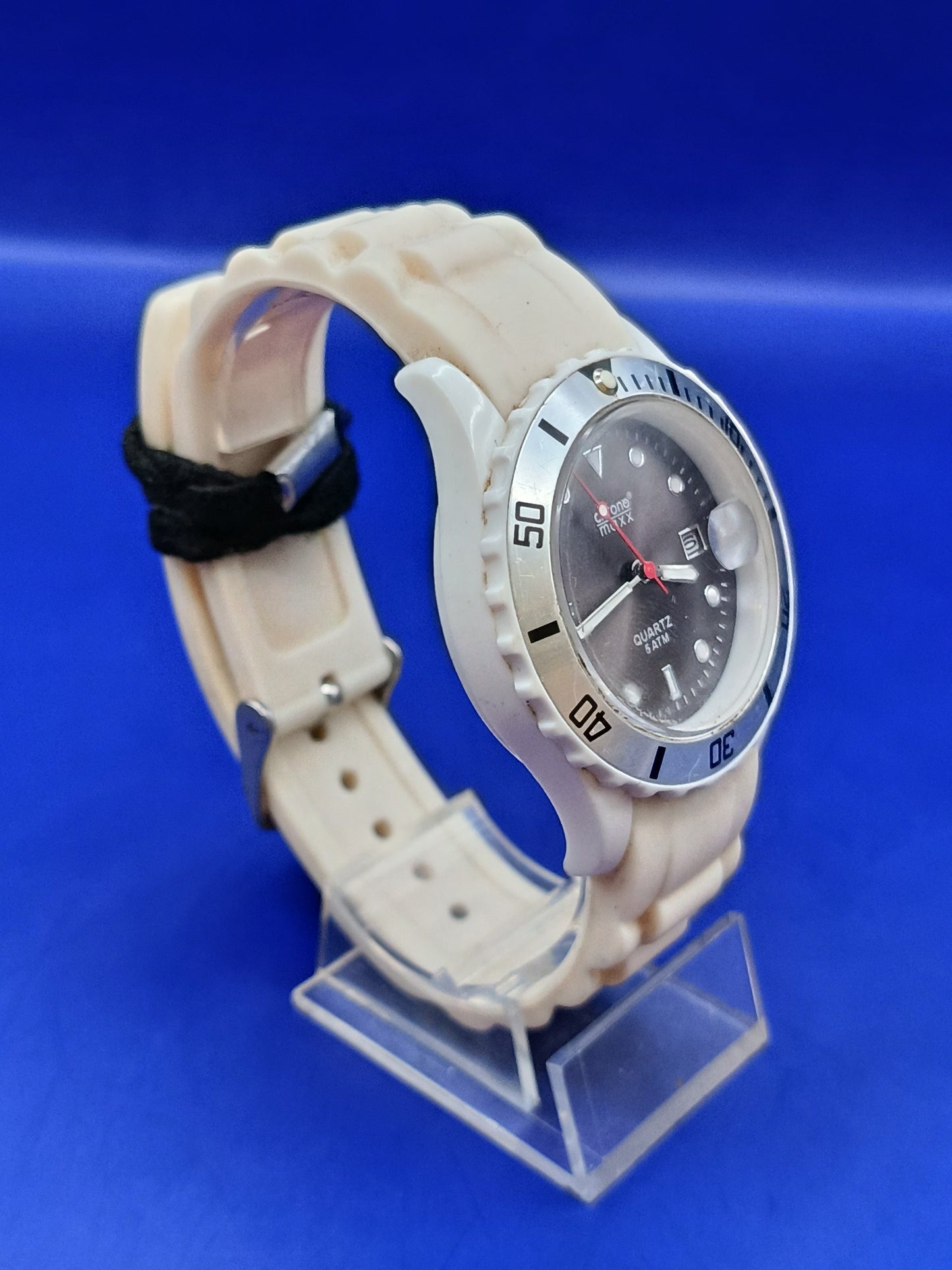 Sportliche Chrono Maxx Herren Uhr Weißes Design