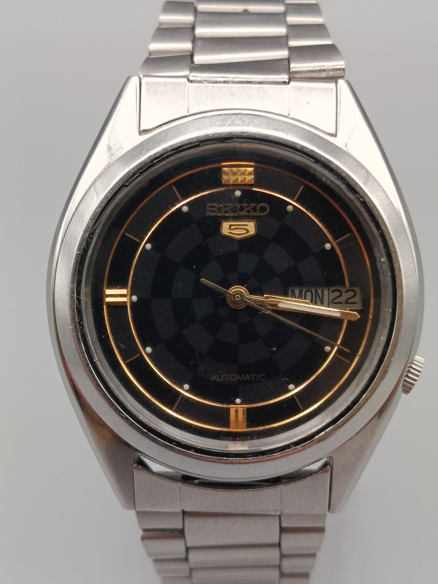 Klassische Seiko 5 Automatik Herren Uhr Stilvoll