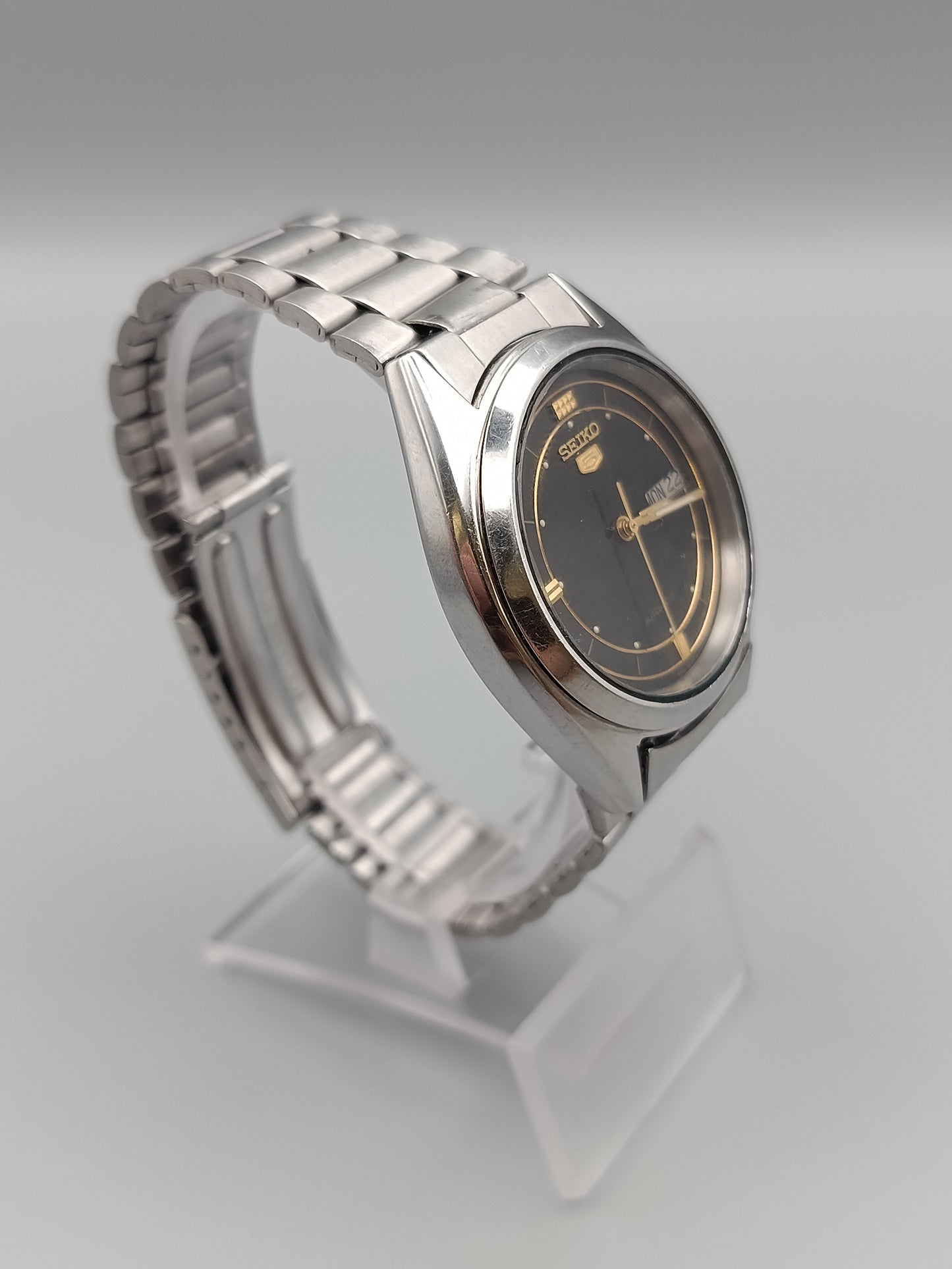 Klassische Seiko 5 Automatik Herren Uhr Stilvoll