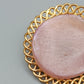 Elegante Vintage Brosche in Goldoptik Runder Rosa Stein