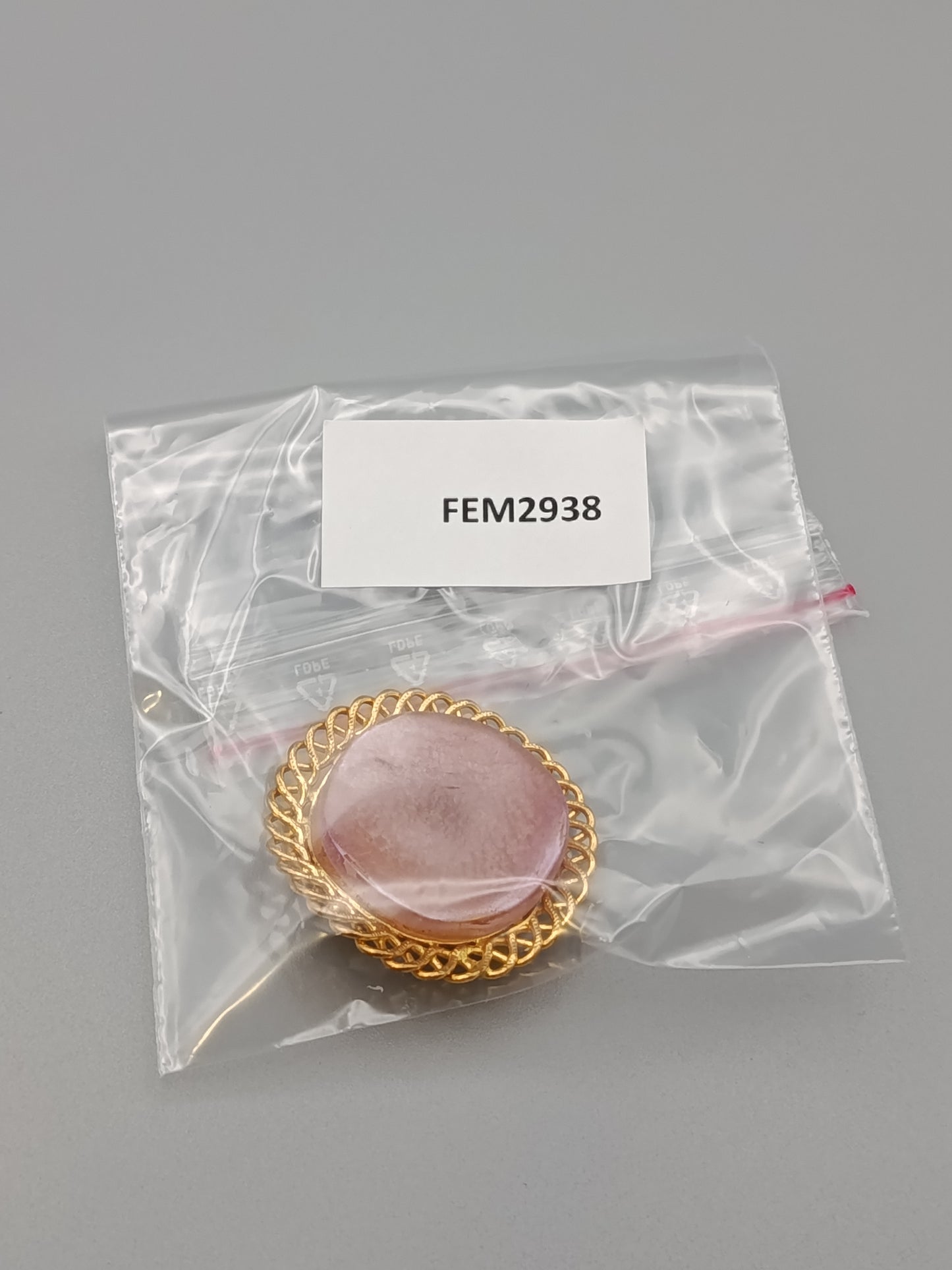 Elegante Vintage Brosche in Goldoptik Runder Rosa Stein
