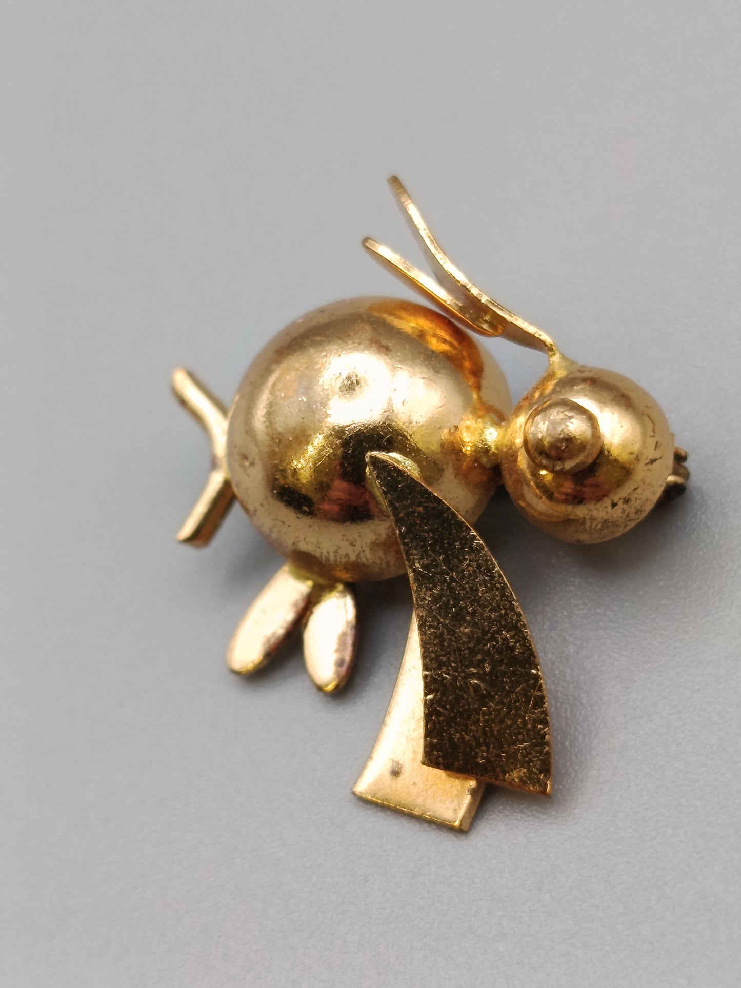 Stilvolle Vintage Biene Brosche Verspieltes Insekten Motiv