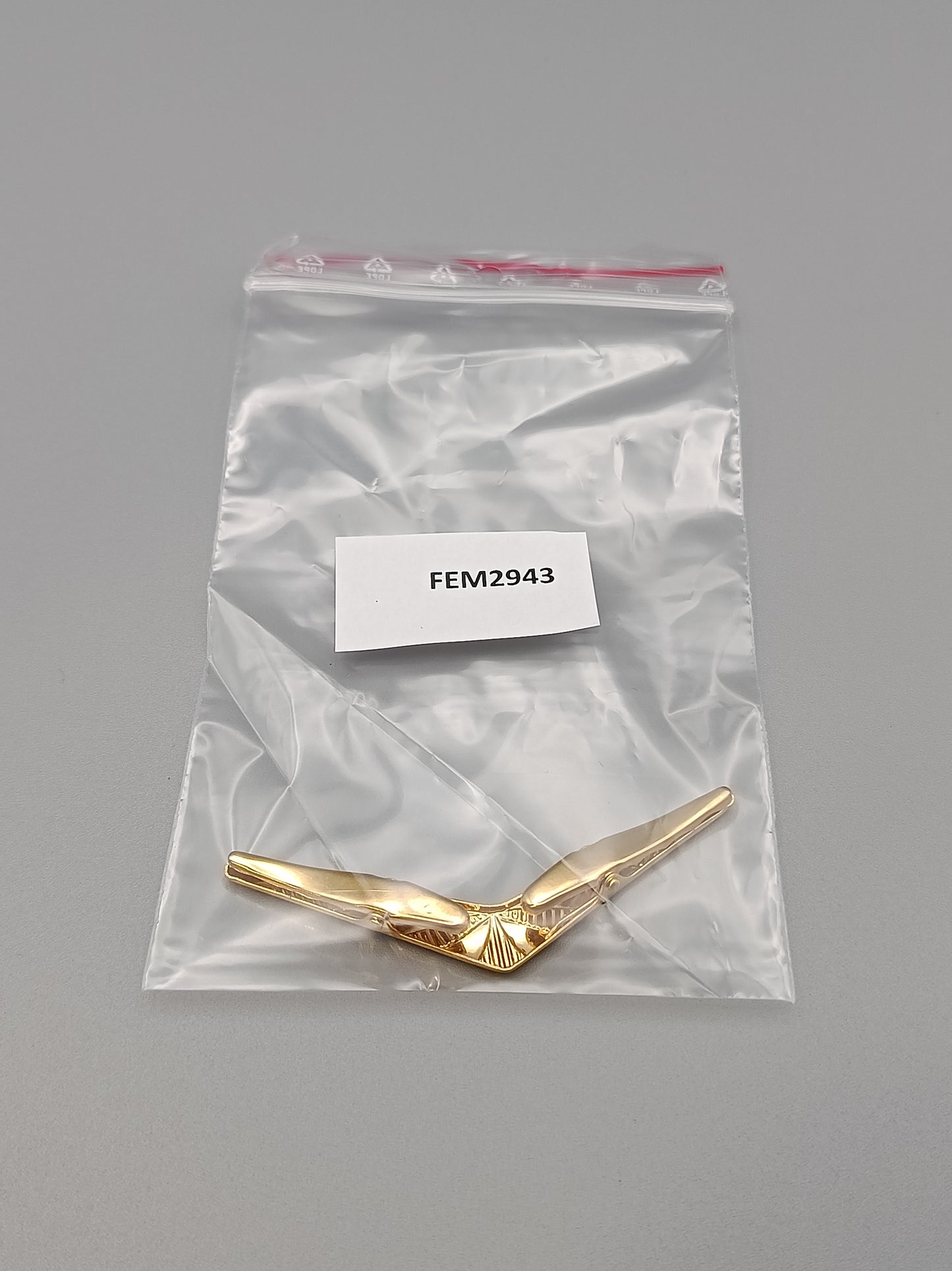 Vintage Kragenclip in Gold und Silberoptik