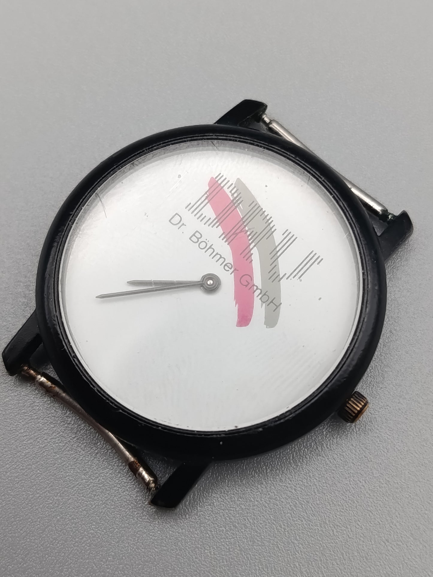 Schlichte  Herren Uhr  Werbeuhr im minimalistischen Stil