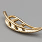 Elegante Goldene Brosche in Blattform Vintage Design