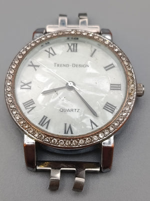 Elegante Trend-Design Damen Uhr mit Strasslünette