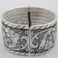 Eleganter Vintage Armreif mit floralem Design