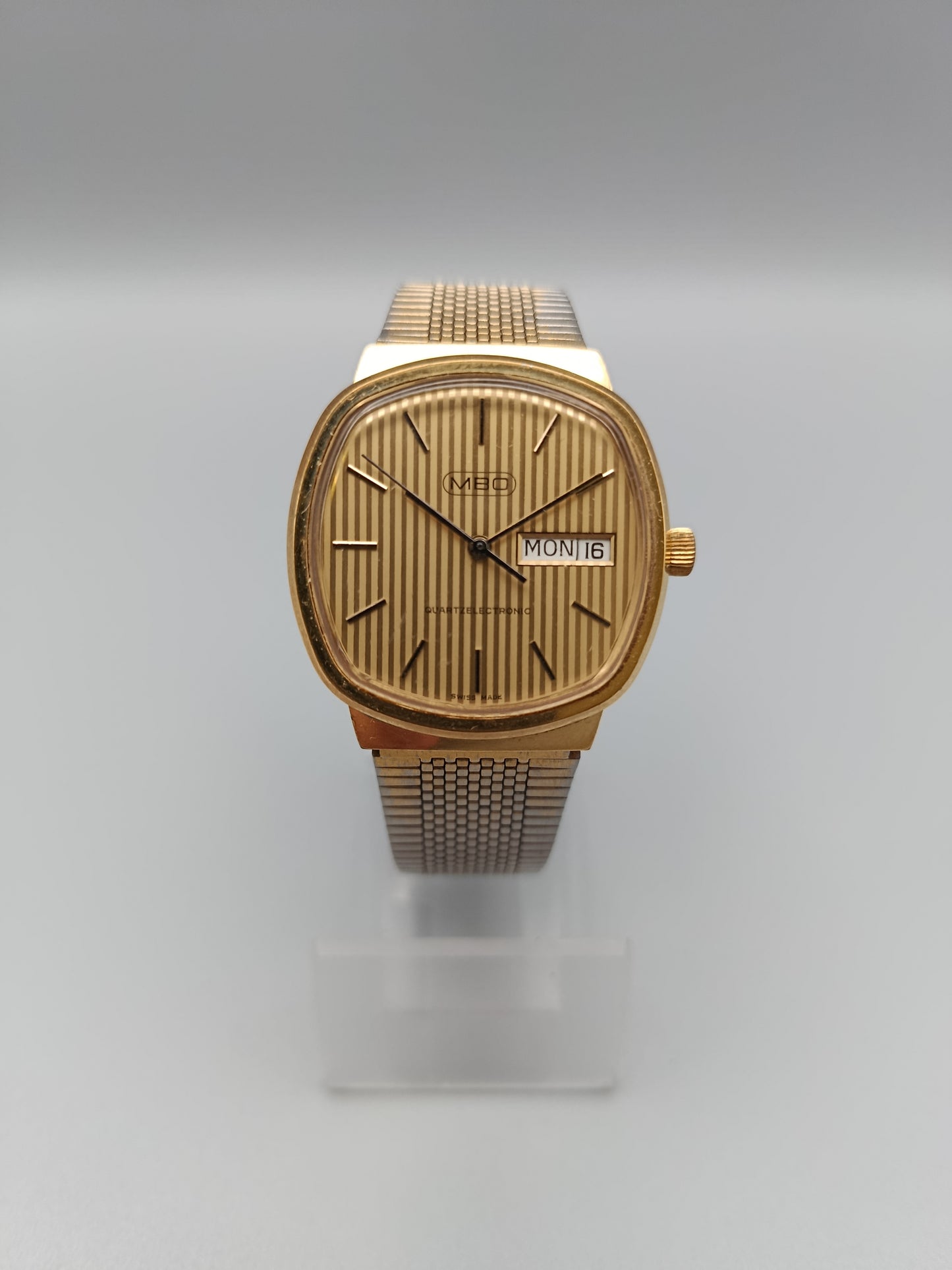 Vintage MBO Herren Uhr Retro Design mit Streifendial