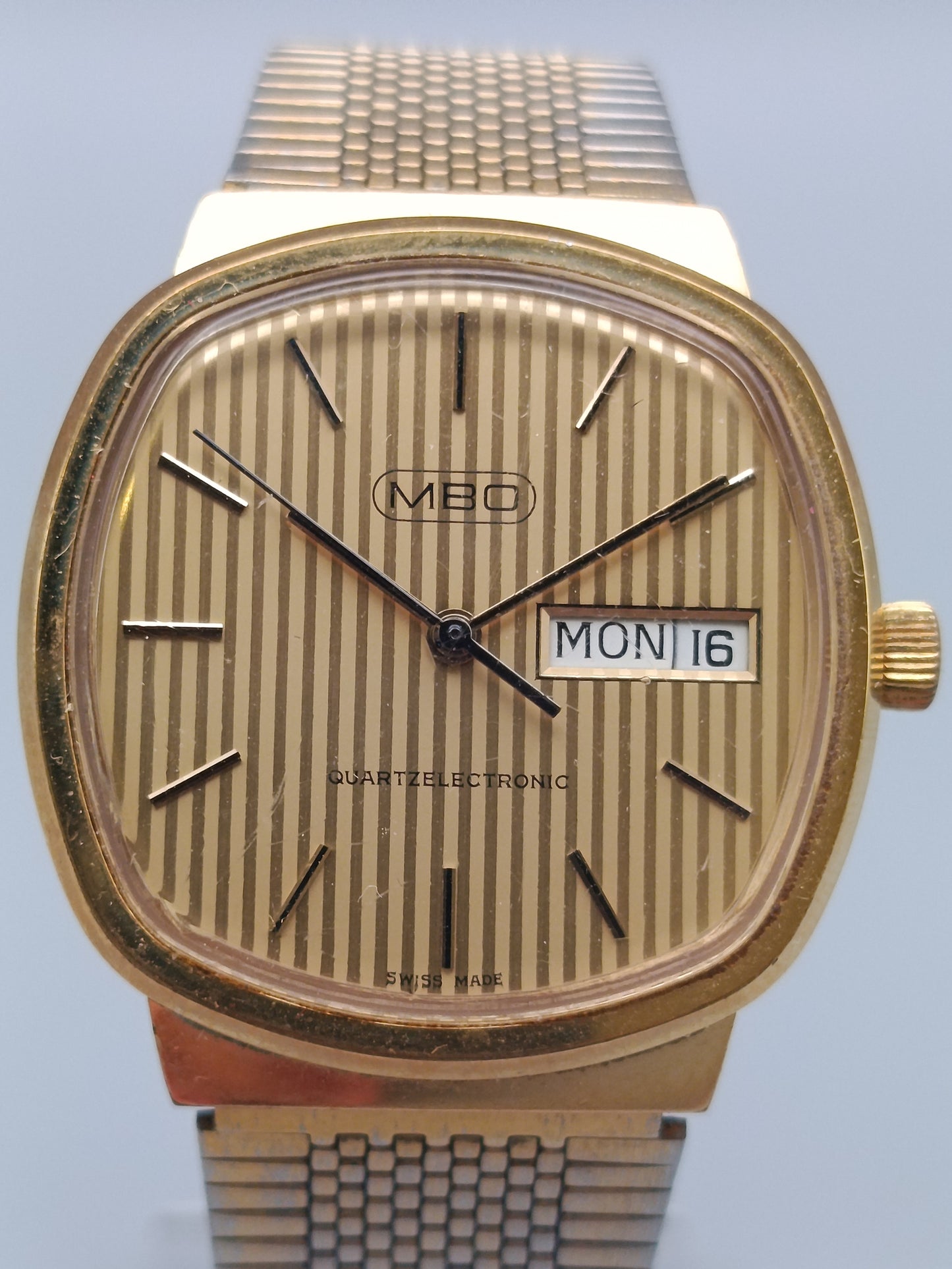 Vintage MBO Herren Uhr Retro Design mit Streifendial