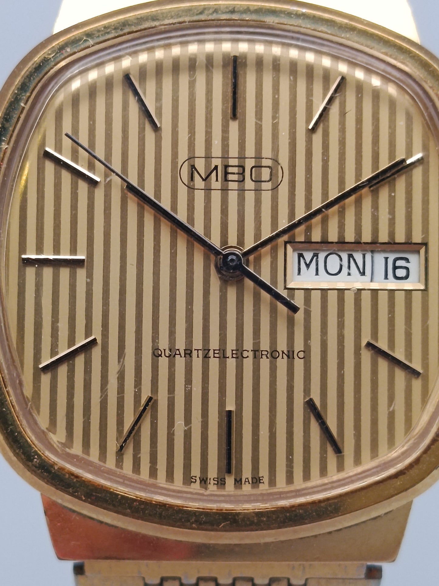 Vintage MBO Herren Uhr Retro Design mit Streifendial