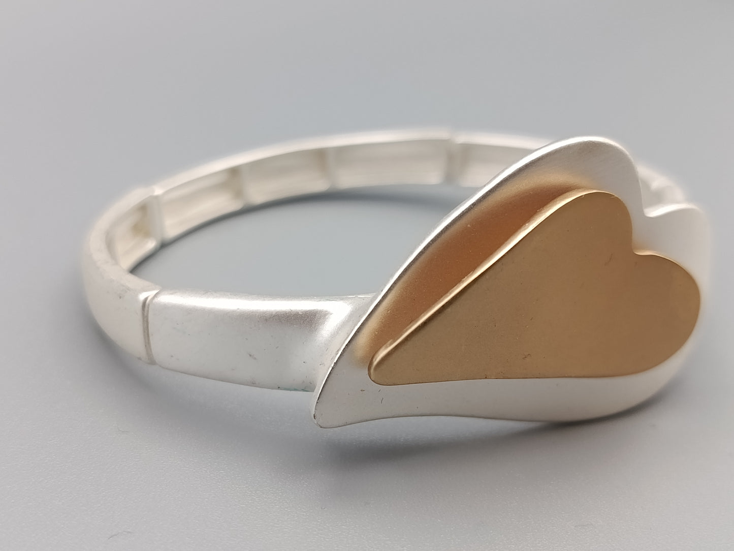 Modernes Bicolor Herz Armband Elastisches Design