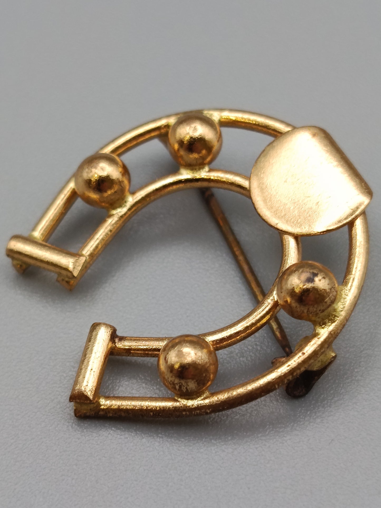 Klassische Hufeisen Brosche Goldfarbenes Vintage