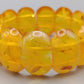 Markantes Bernstein Armband Design in Honiggelb