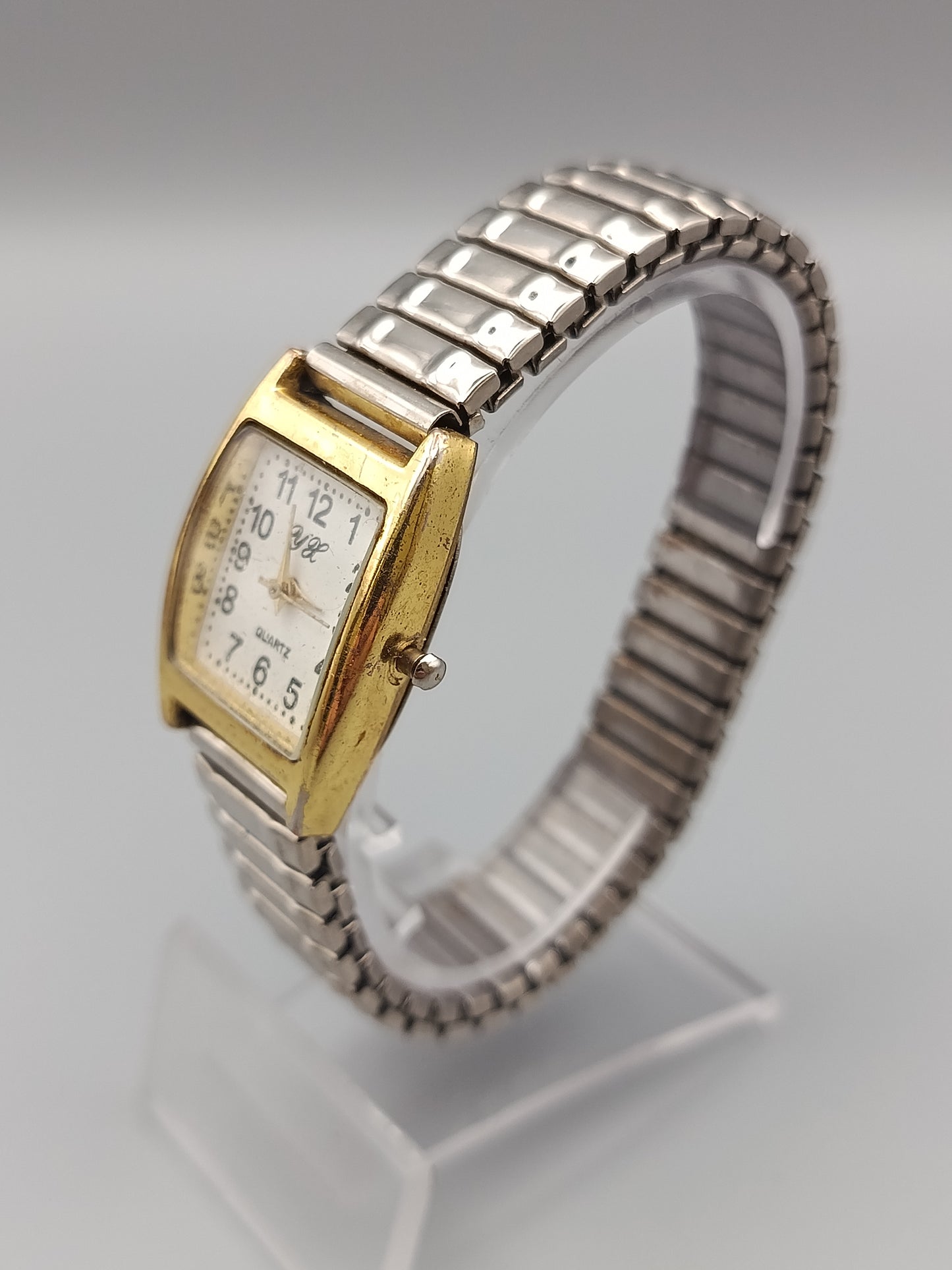 Klassische YX Damen Uhr Elegantes Bicolor-Design