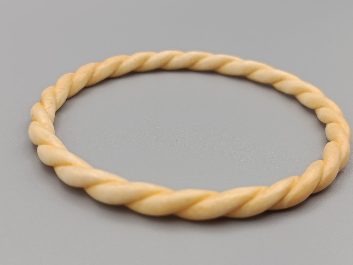 Klassischer Armreif in Elegantes Vintage Design