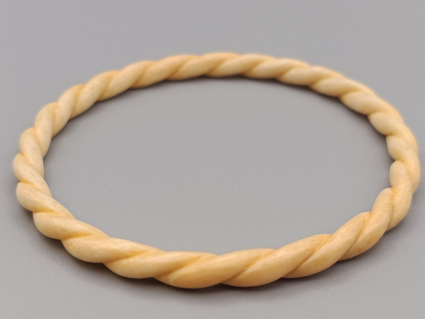 Klassischer Armreif in Elegantes Vintage Design