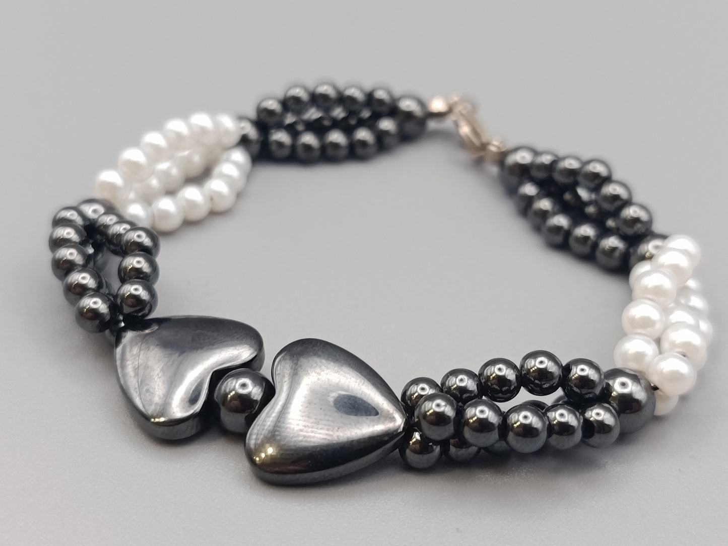 Elegantes Hämatit Herz Armband Modisches Design