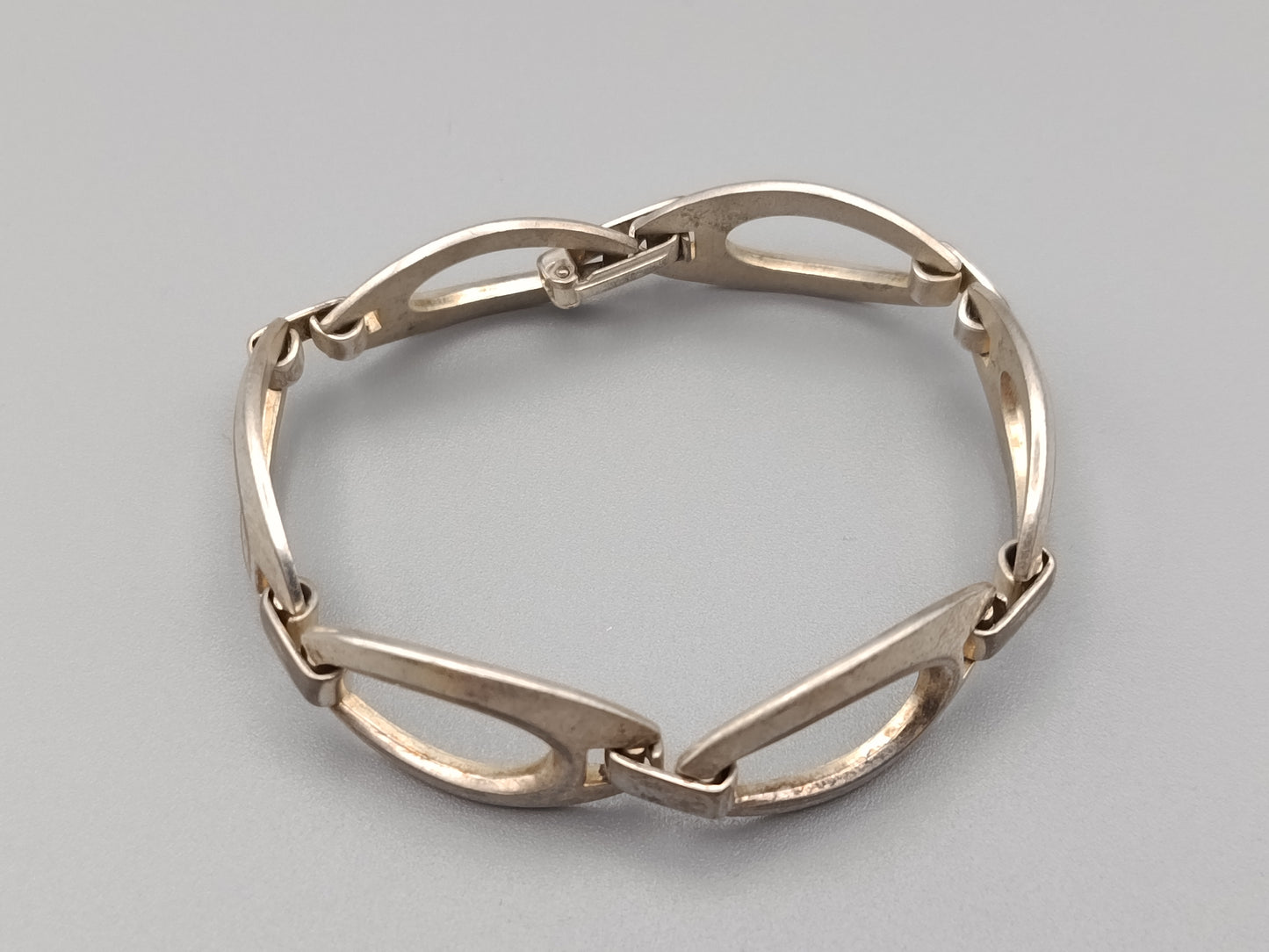 Elegantes Armband in Silberoptik Oval-Design