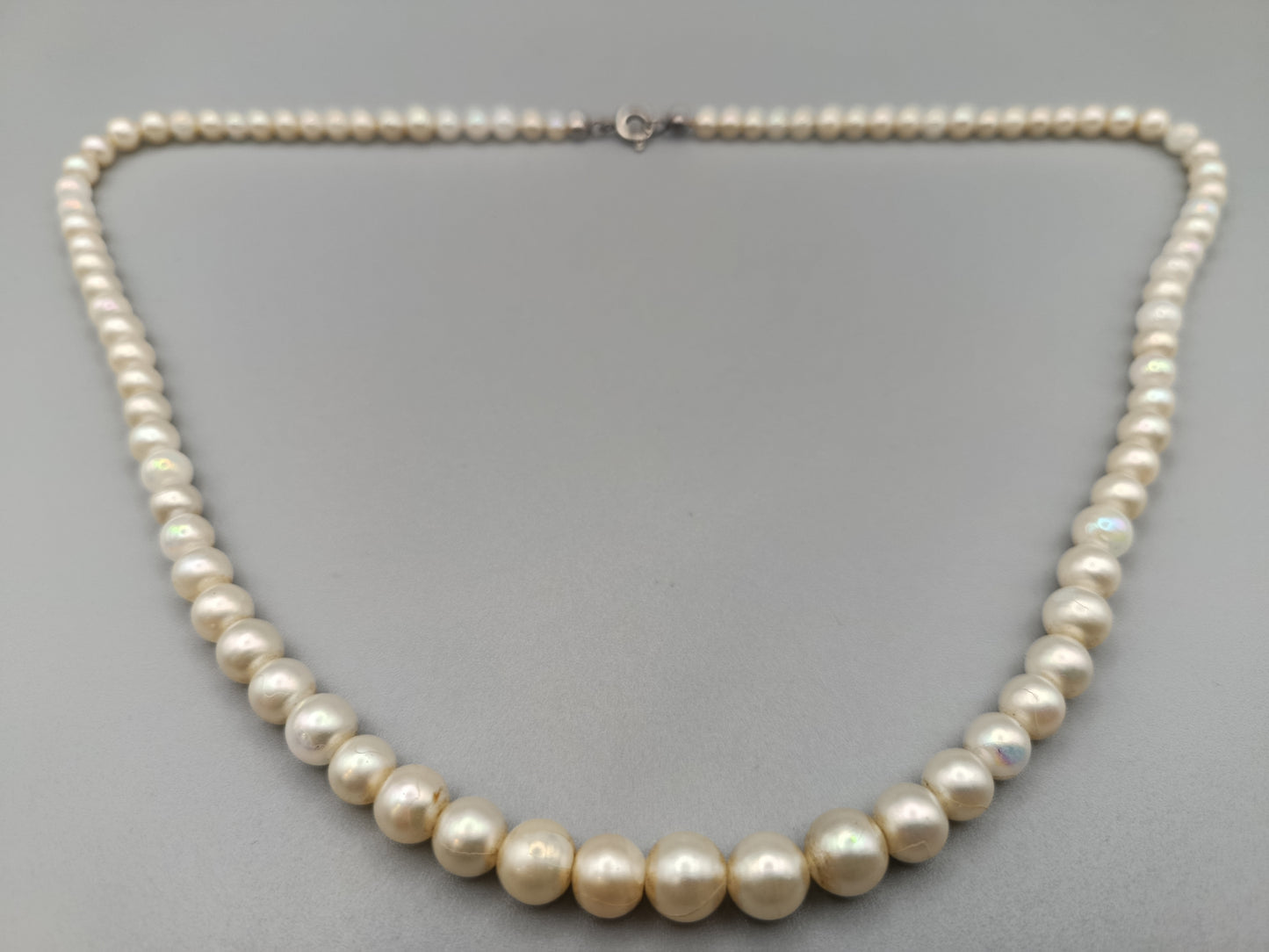 Klassische Perlenkette in Weiß Elegante Hals Kette