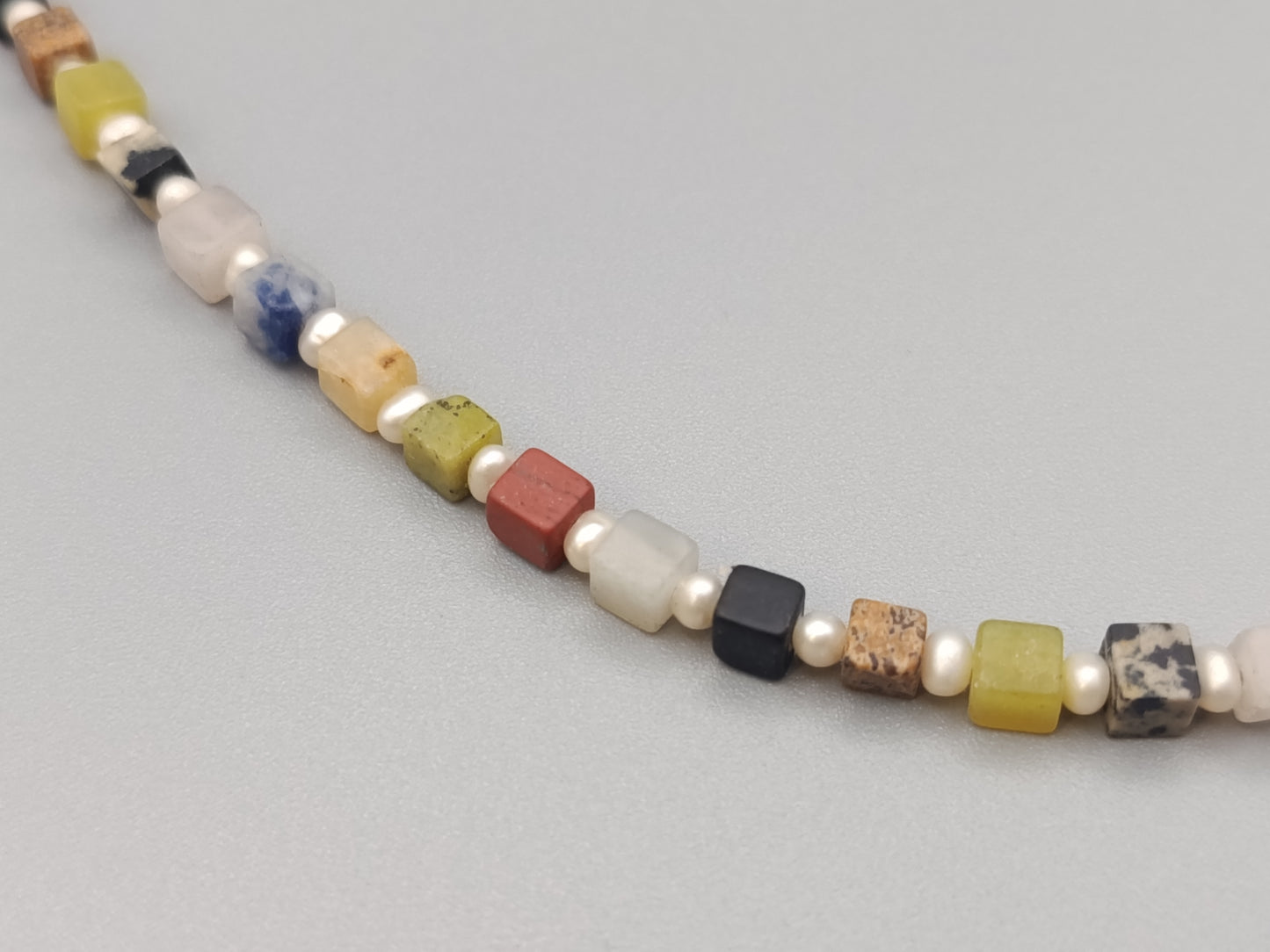 Bunte Edelstein Würfelkette – Elegante Hals Kette