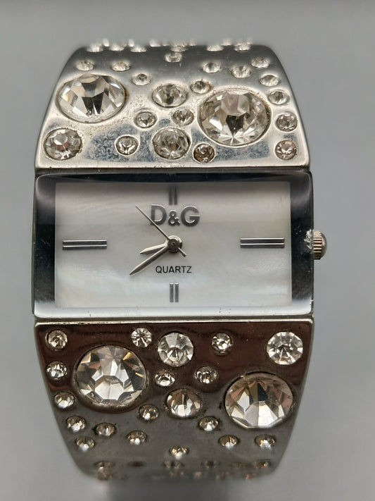 Glamouröse Dolce Gabbana Damen Uhr Strass Besatz