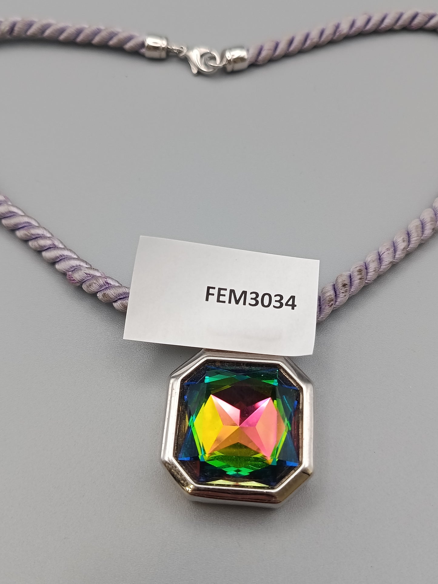 Elegante Damen Kette mit Kristall Anhänger