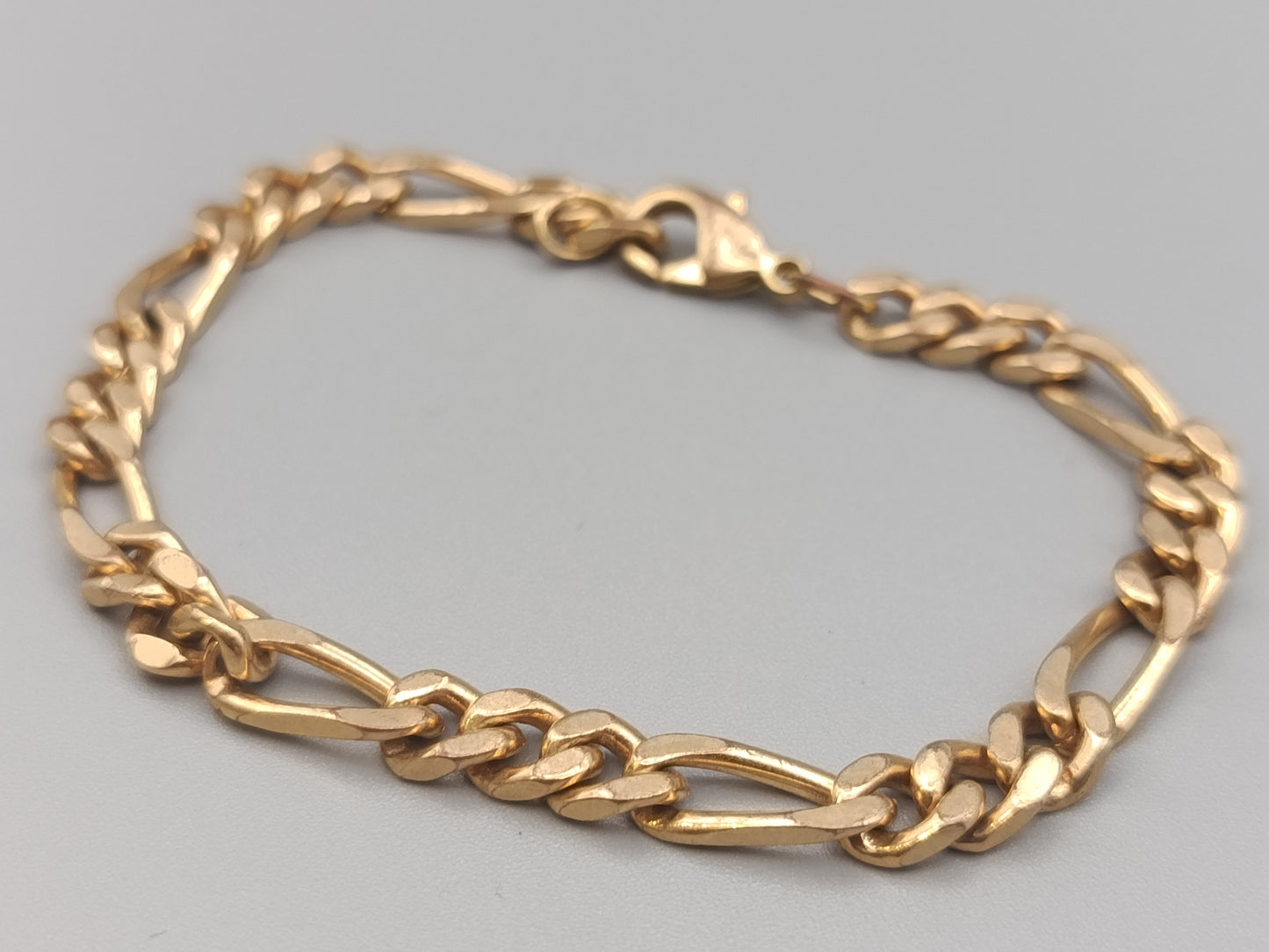 Klassisches Damen Armband in Goldoptik