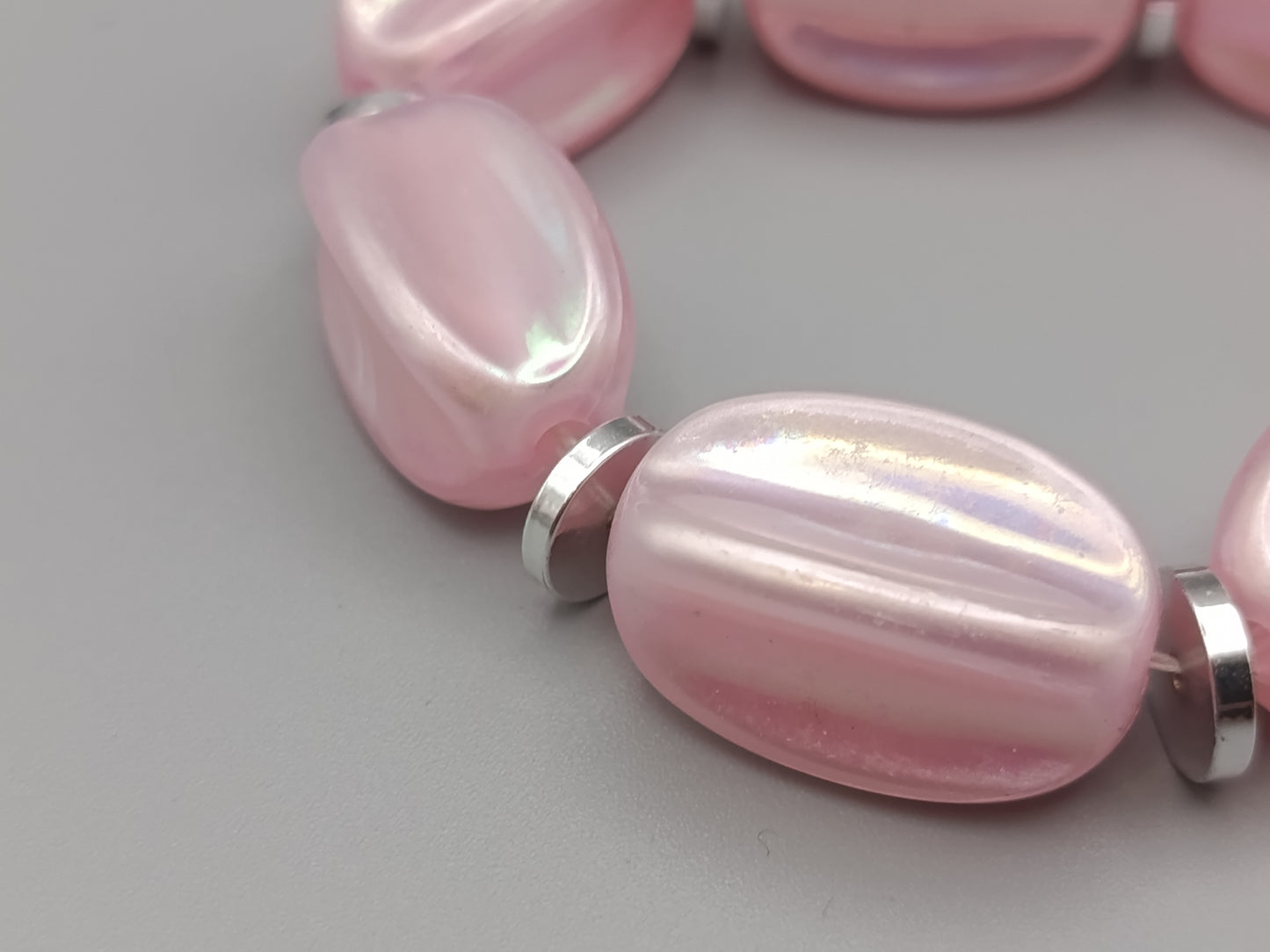 Elegantes Damen Armband in Rosa mit Schimmer