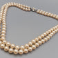 Zweireihige Perlen Kette in Creme Elegante Vintage