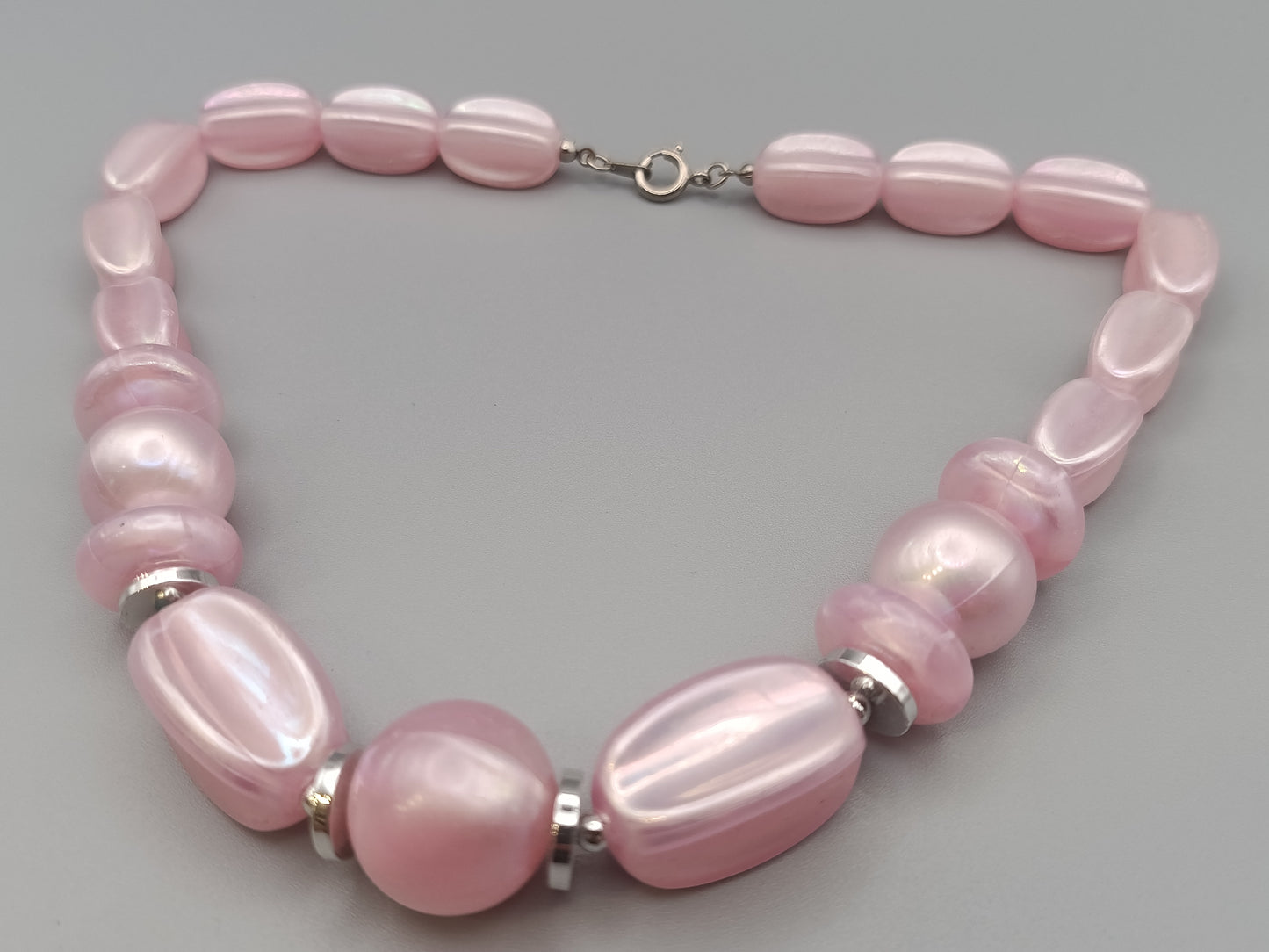 Moderne Damen Perlmutteffekt Kette in Rosa